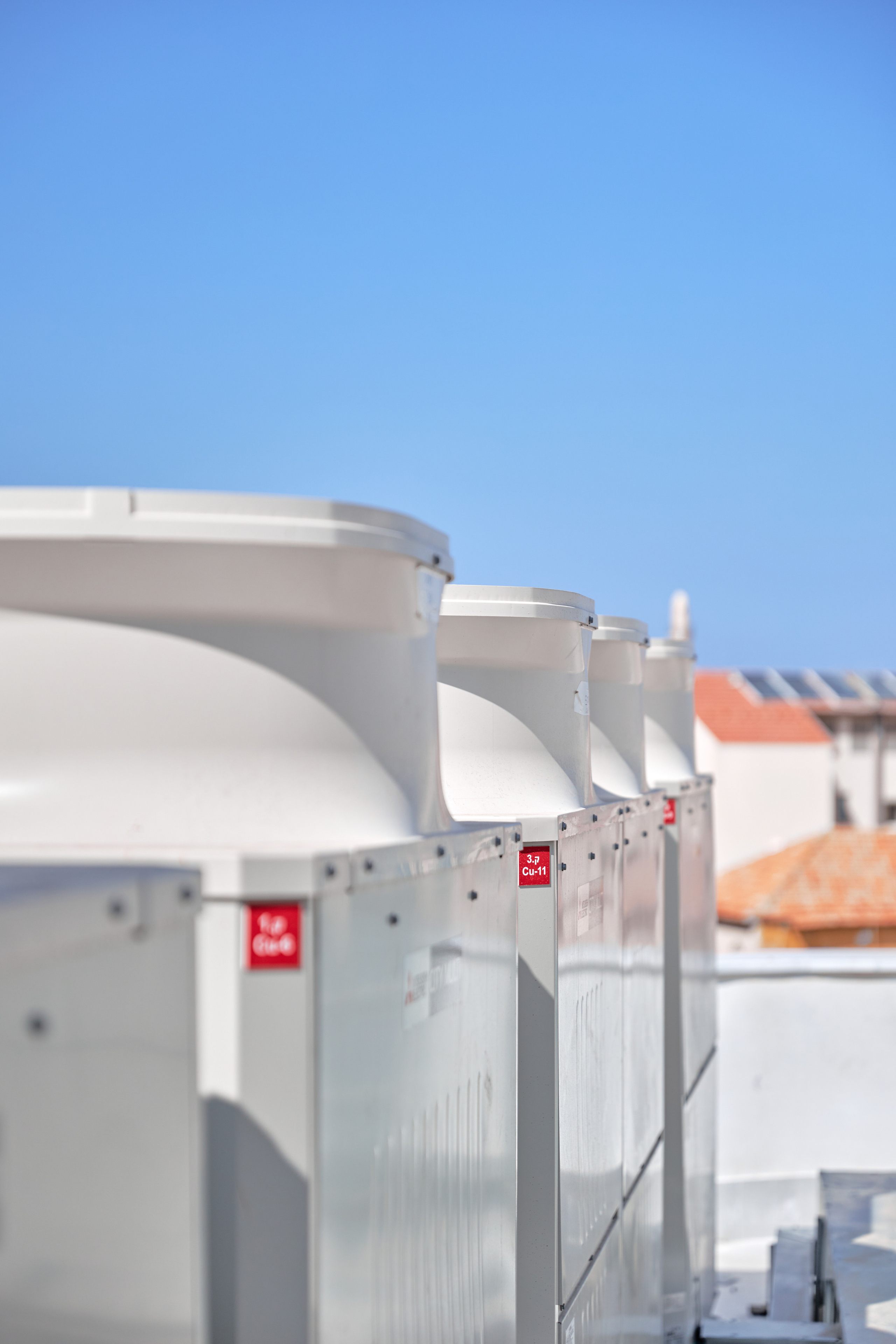 MITSUBISHI ELECTRO & CREATIV PEOPLE. צילום ווידאו לעיצוב פנים ואדריכלות