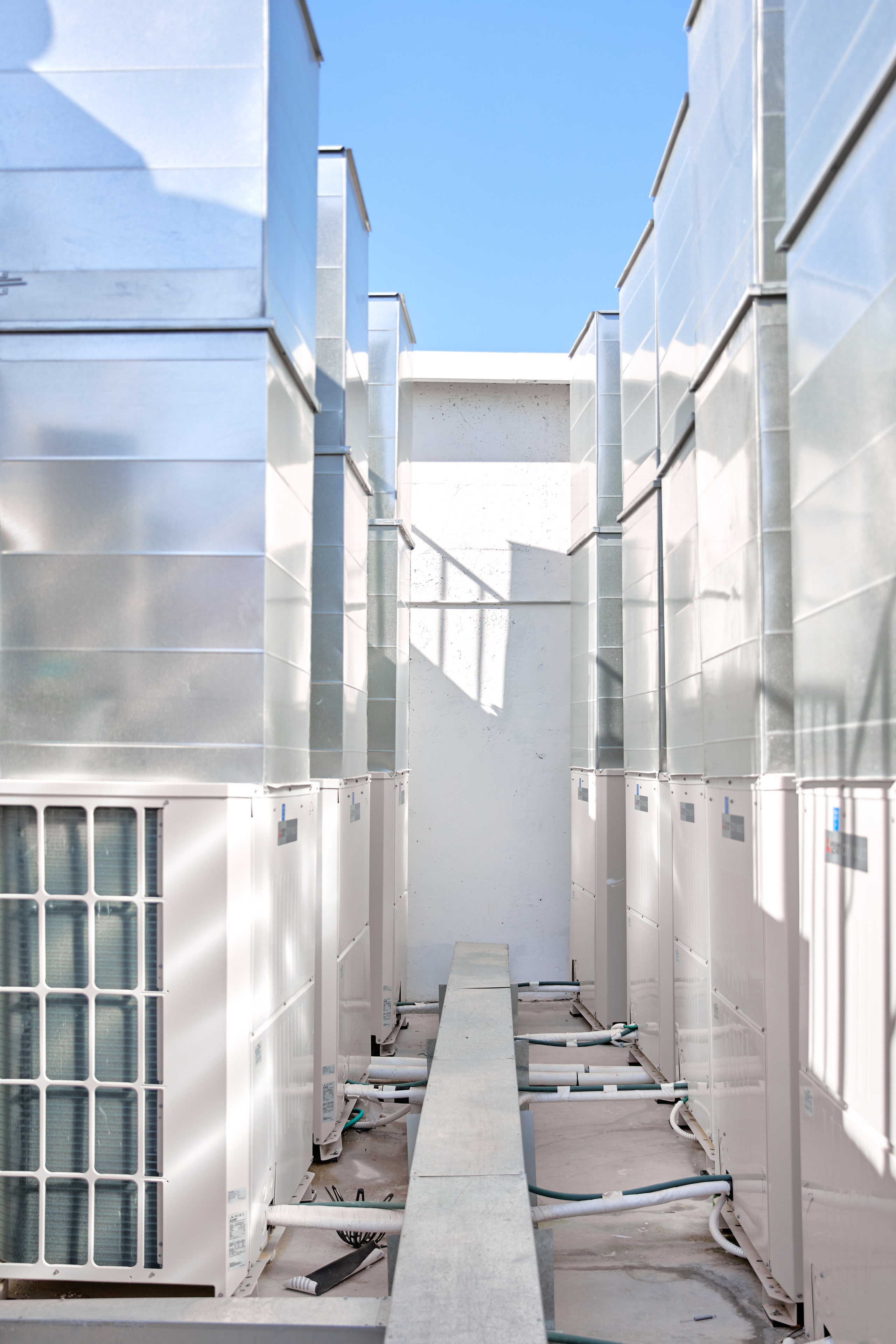 MITSUBISHI ELECTRO & CREATIV PEOPLE. צילום ווידאו לעיצוב פנים ואדריכלות