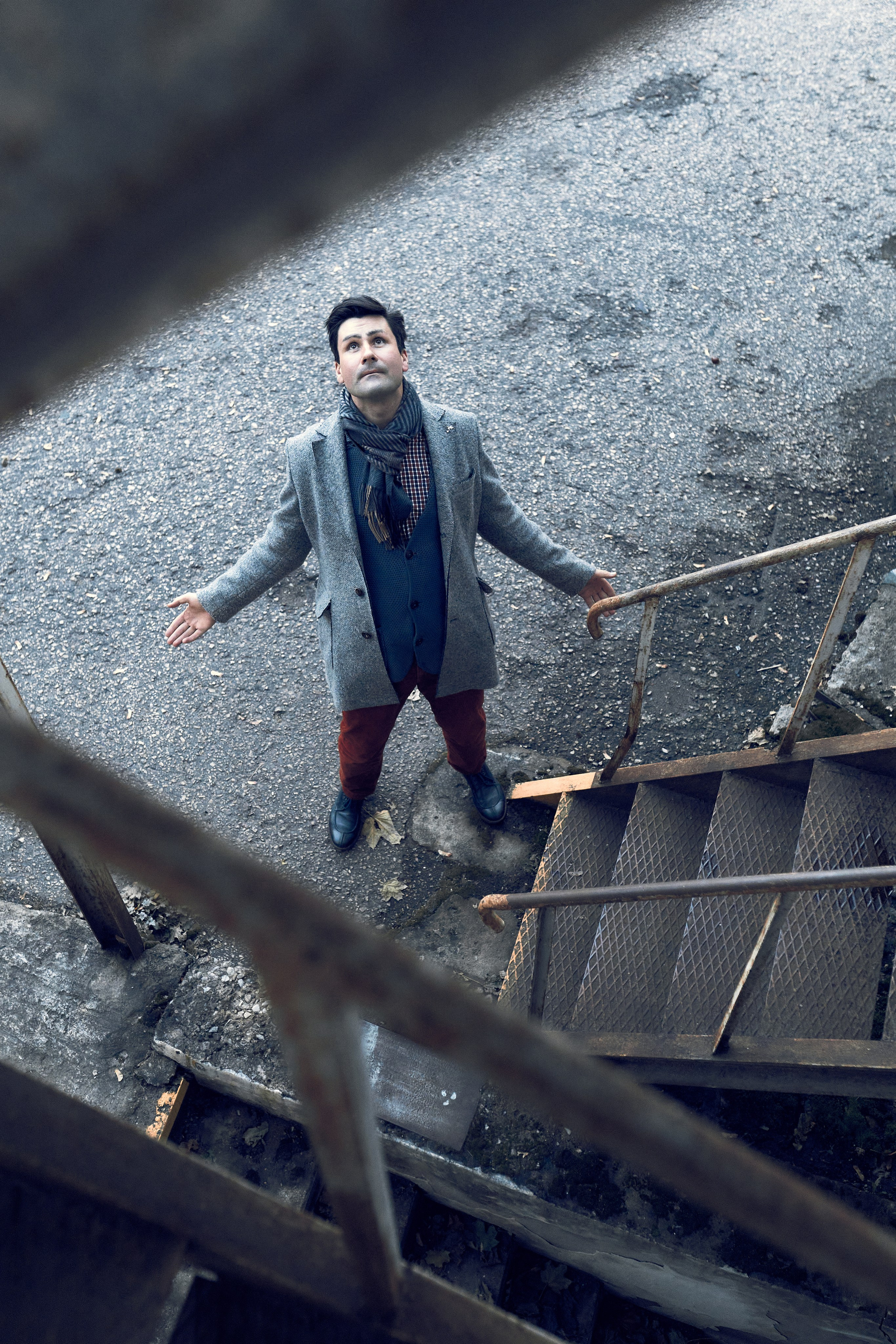 Portrait photographer in Riga. Photographer in Doha, Qatar