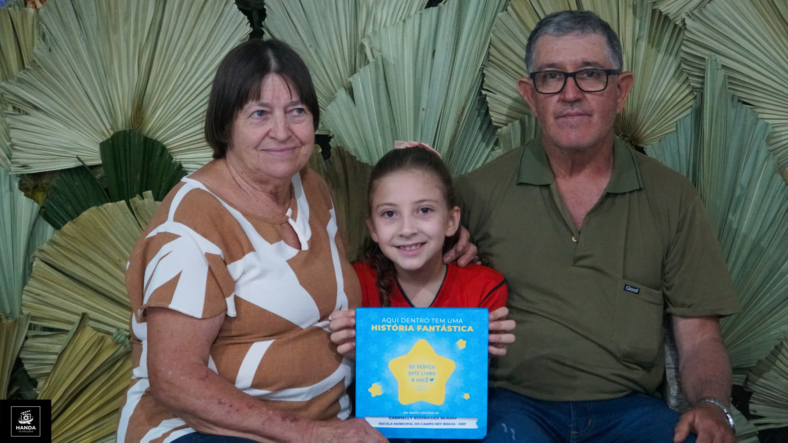 Noite autógrafos colégio Aurélio Buarque de Holanda. Handa Produções