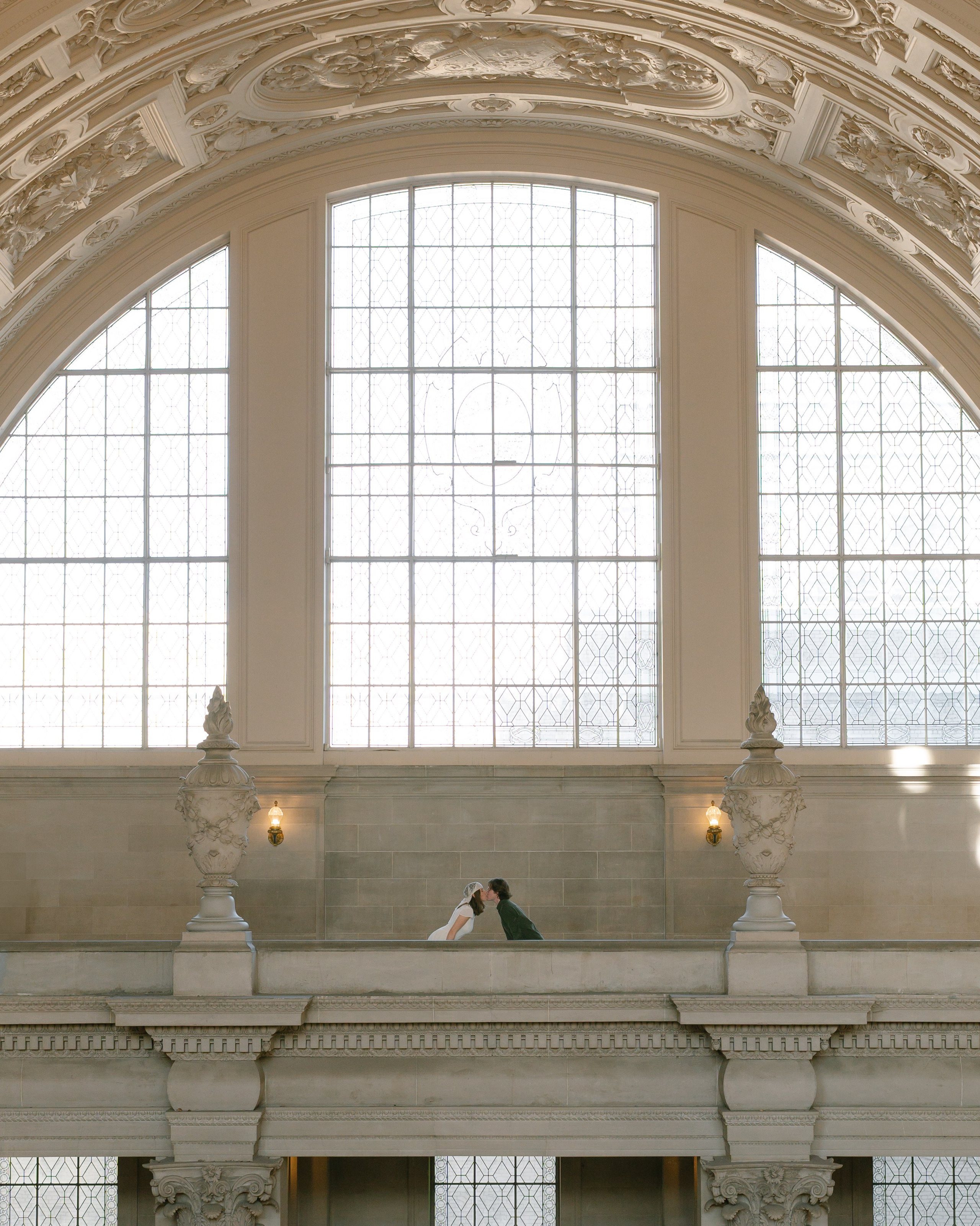 San Francisco Wedding Photography Portfolio | City Hall & Bay Area. Wedding & lifestyle photographer in Bay Area, San Francisco, Santa Cruz