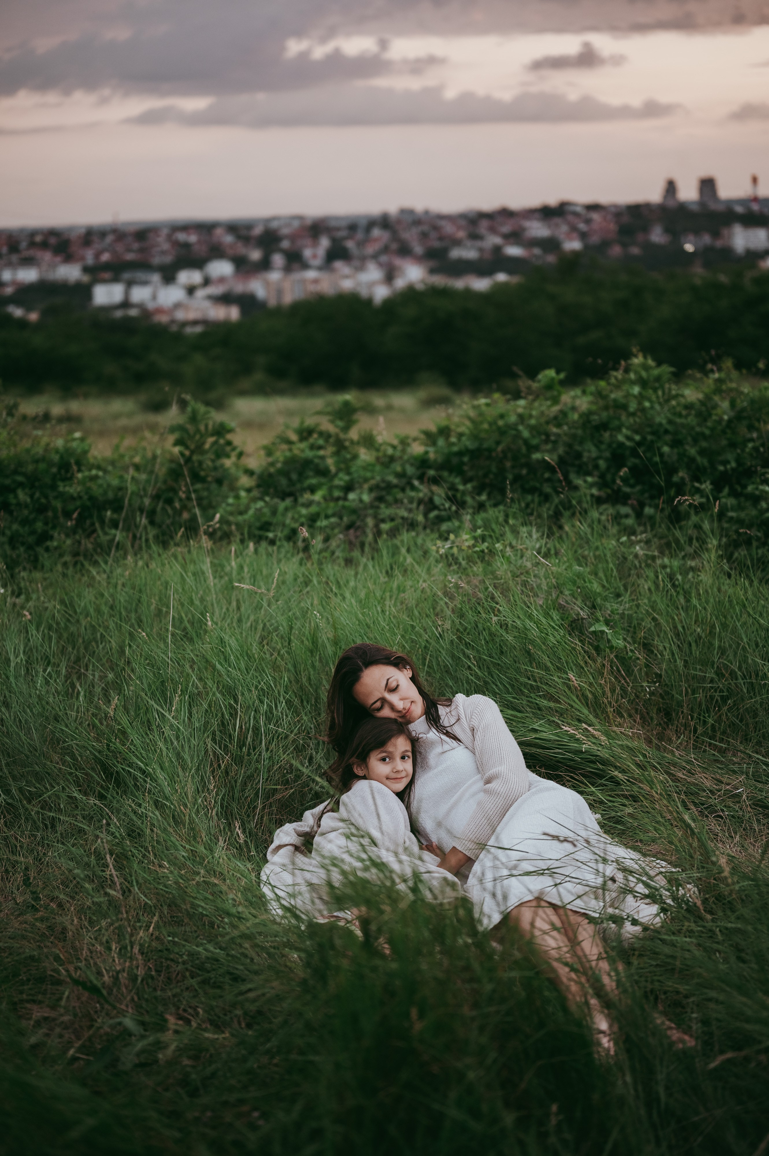 Bojana i Srna / mammy and me photosession. Deciji i porodicni fotograf u Beogradu Oksana Skendzic