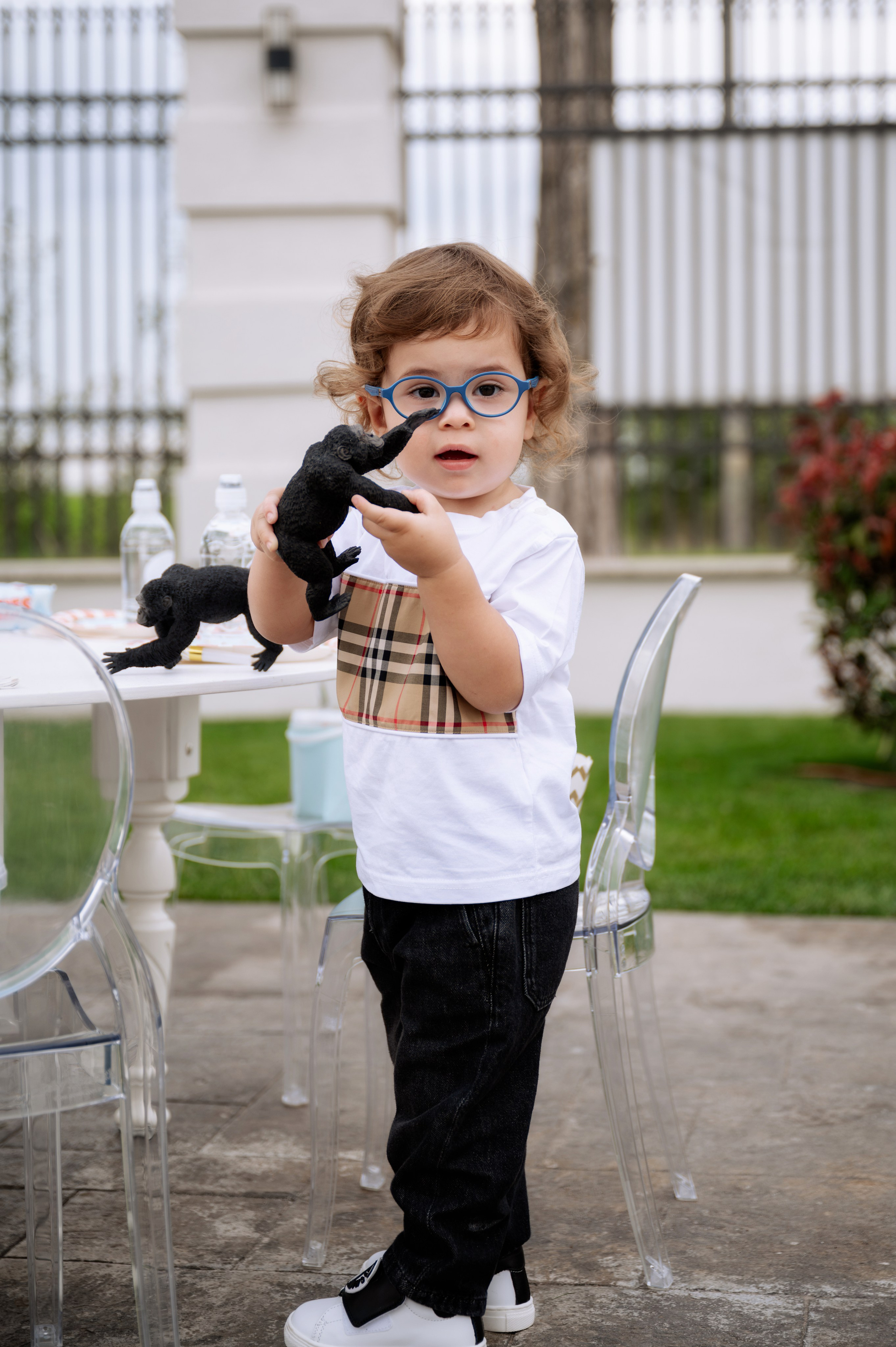Turta/Mot. Amintirile tale merită mai mult decât o fotografie. Merită o poveste