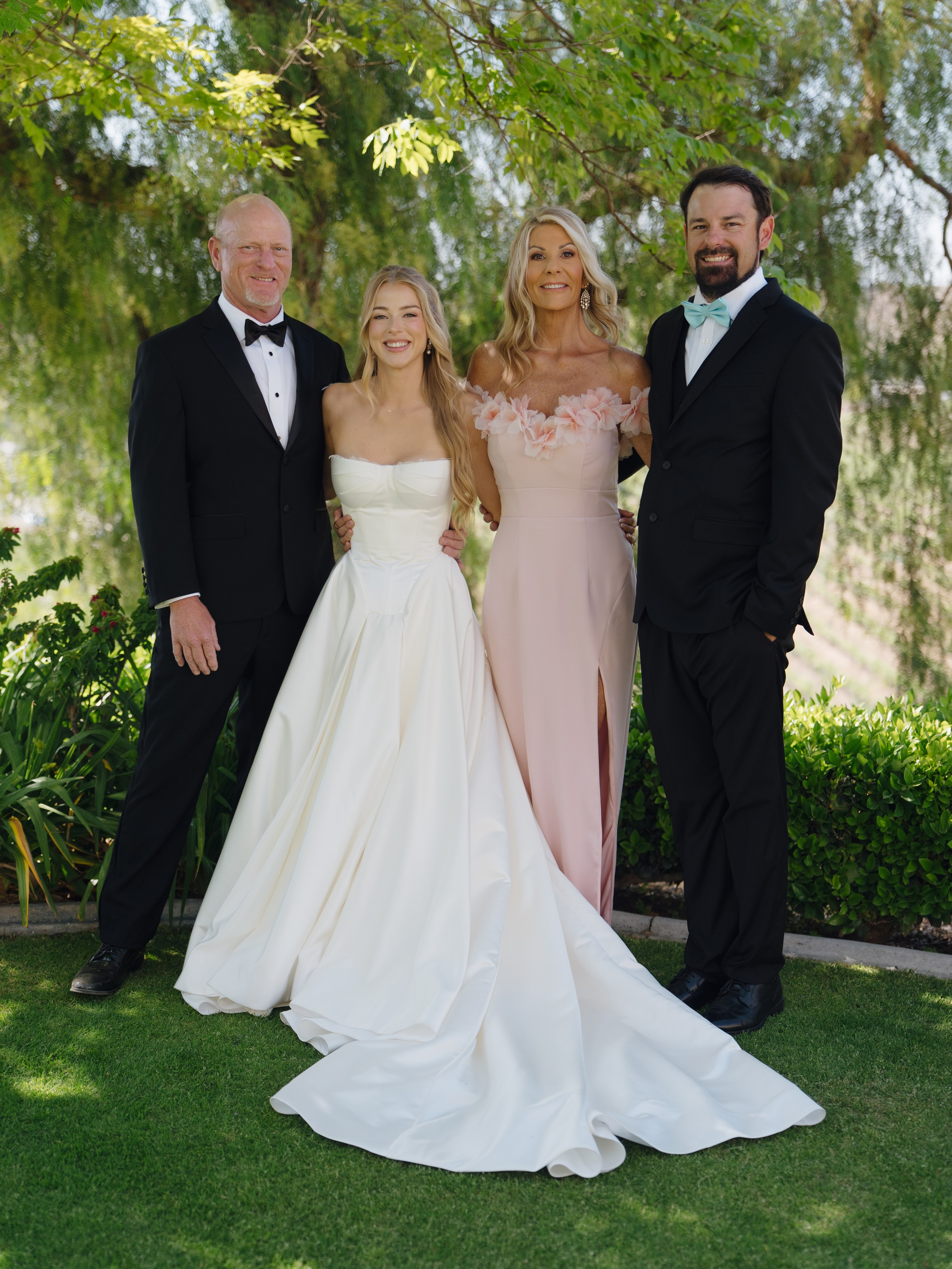 D&L. Orange County Wedding Photographer & Videographer | Candid & Timeless Wedding Photo + Video | Italiantsev