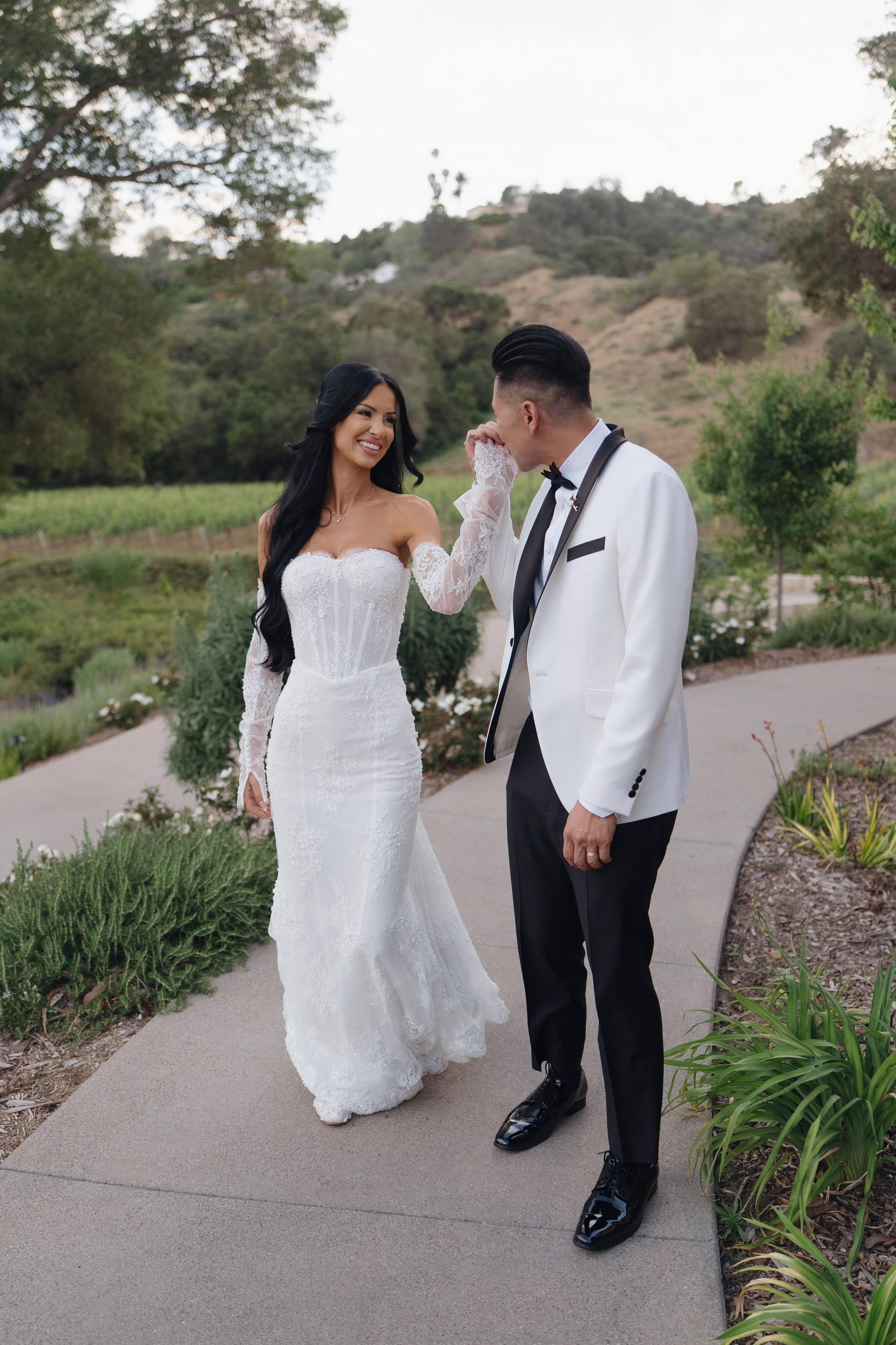 S&T. Orange County Wedding Photographer & Videographer | Candid & Timeless Wedding Photo + Video | Italiantsev