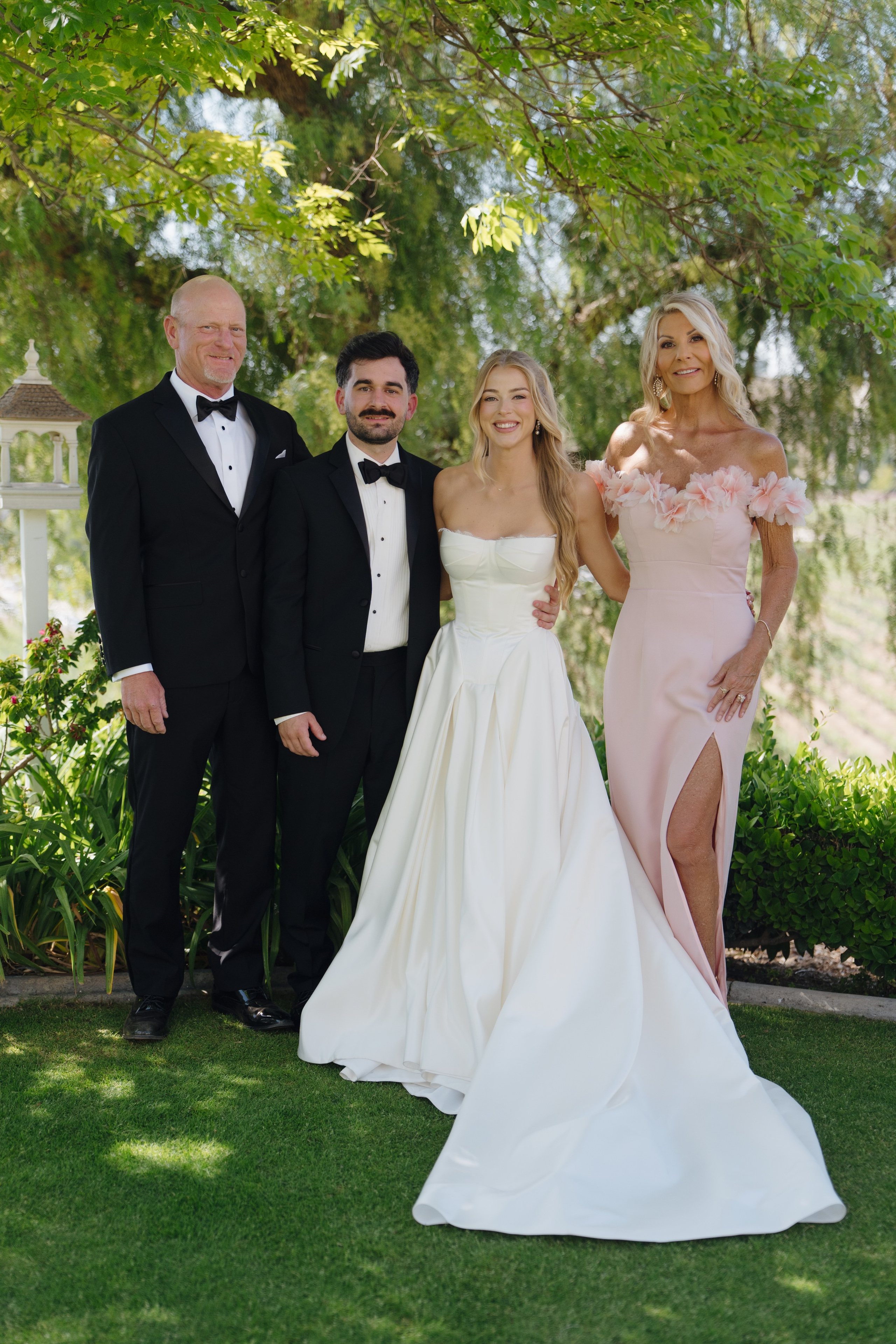 D&L. Orange County Wedding Photographer & Videographer | Candid & Timeless Wedding Photo + Video | Italiantsev