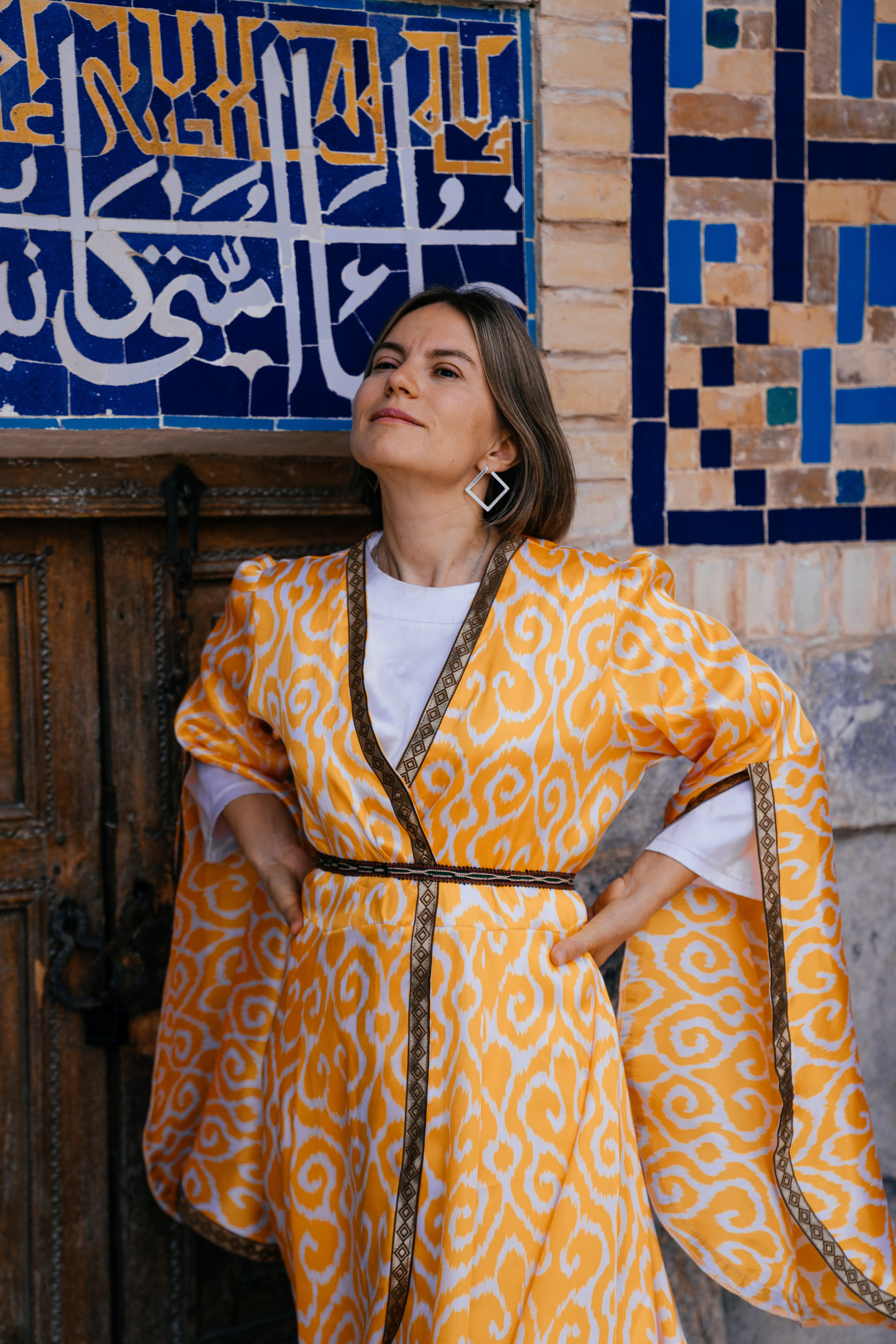 Этнические платья для фотографий в Бухаре. Фотограф в Узбекистане и Самарканде Джасур Марупов