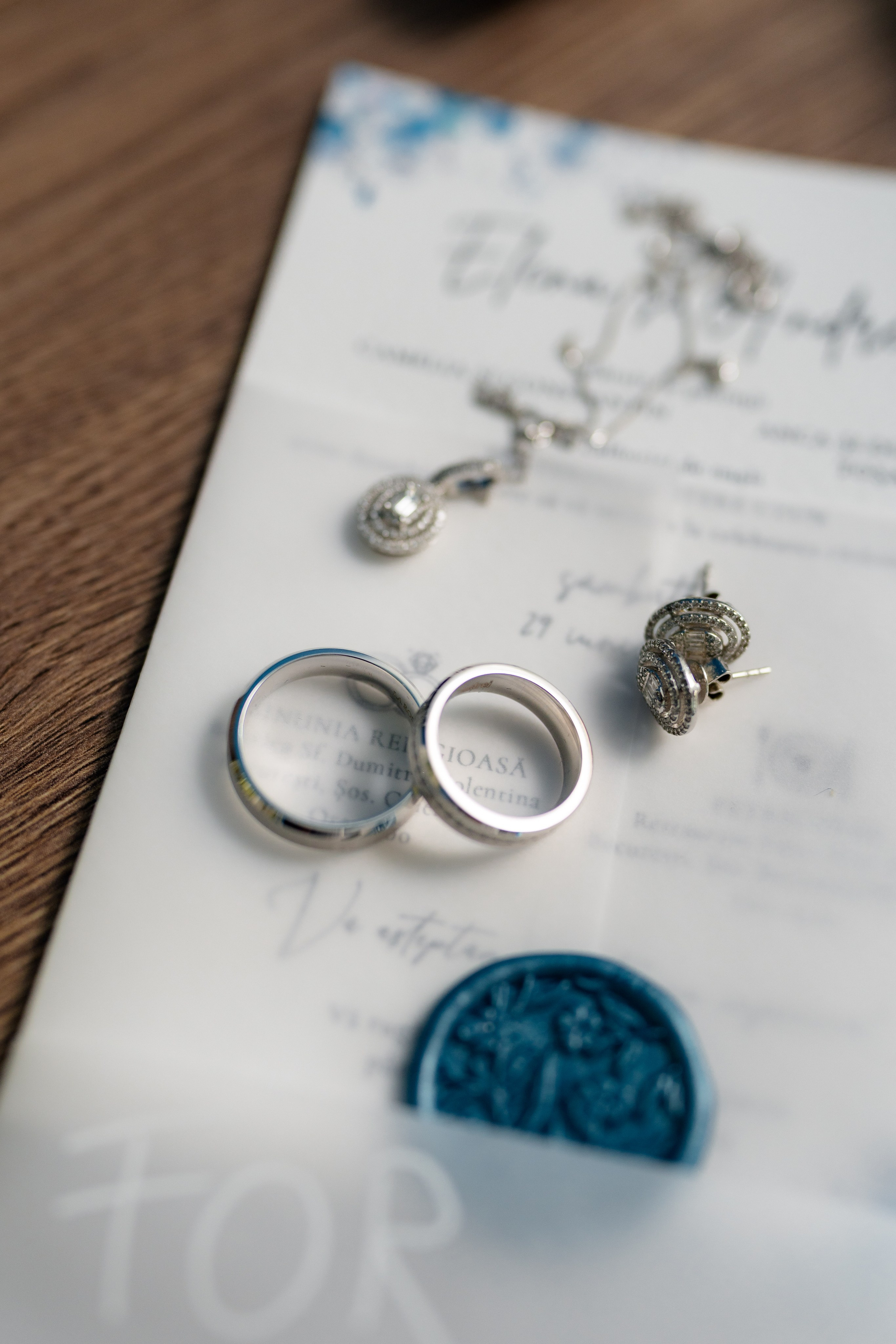 Elly & Andrew. Destination Wedding Photographer Alex Pasarelu