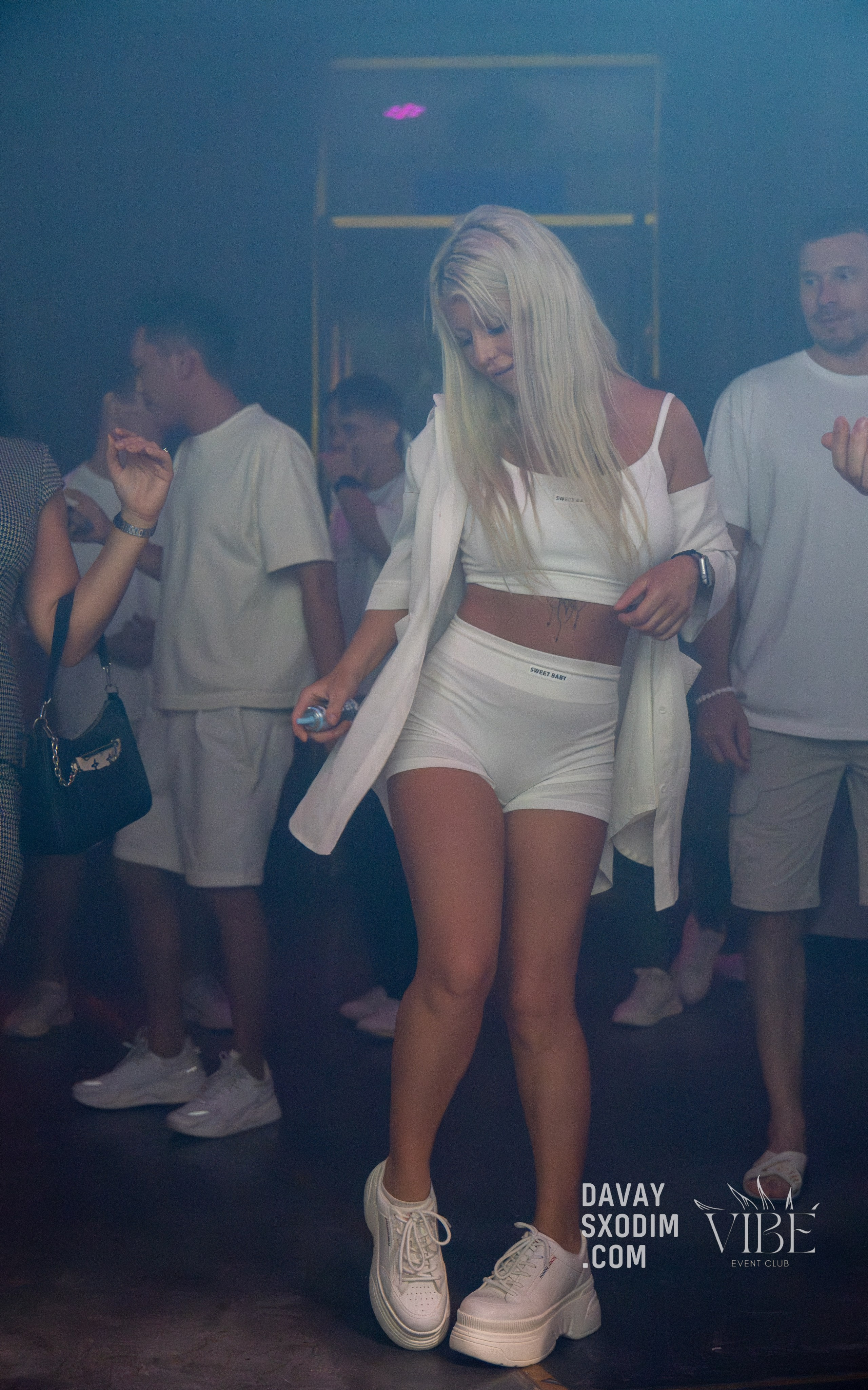 Вечеринка White Out | Фоторепортаж | Видеорепортаж | Афиша | DAVAYSXODIM.com PHUKET. АФИША|ФОТОРЕПОРТАЖИ|ИВЕНТЫ|ПХУКЕТ