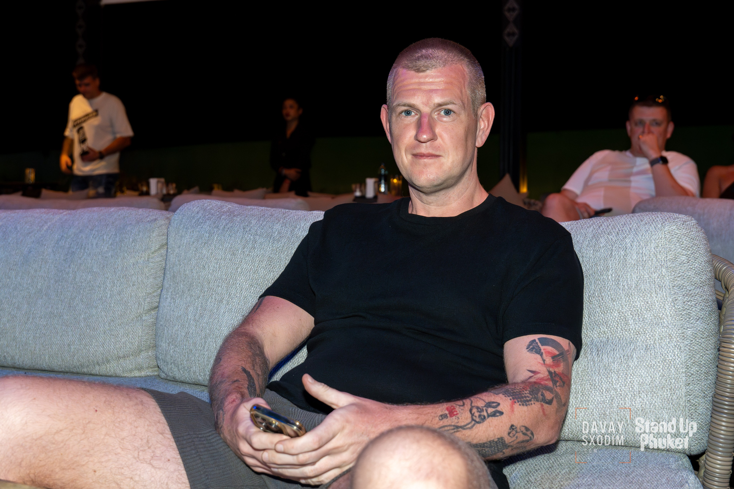 Standup Влада Лапина | Фоторепортаж | Афиша | DAVAYSXODIM.com PHUKET. АФИША|ФОТОРЕПОРТАЖИ|ИВЕНТЫ|ПХУКЕТ