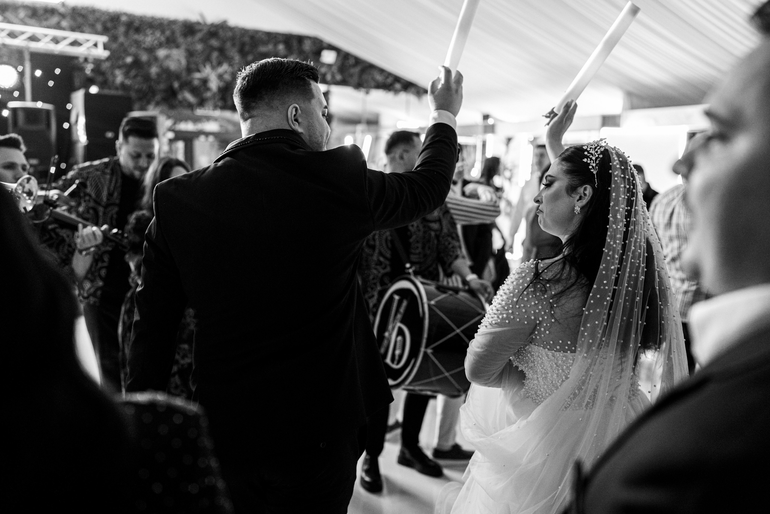 Nuntă - Gabriela și Alexandru. ALB — Alexandru-Laurențiu Bîrsan | Fotograf în București