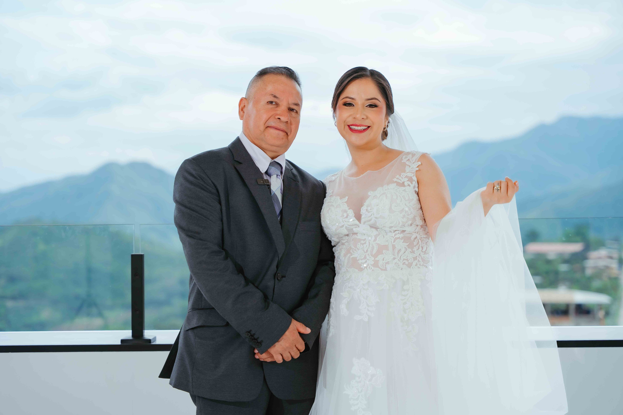 Jennifer y Vladimir. Fotógrafo de bodas en Loja Ecuador | Piero Alvarez PH