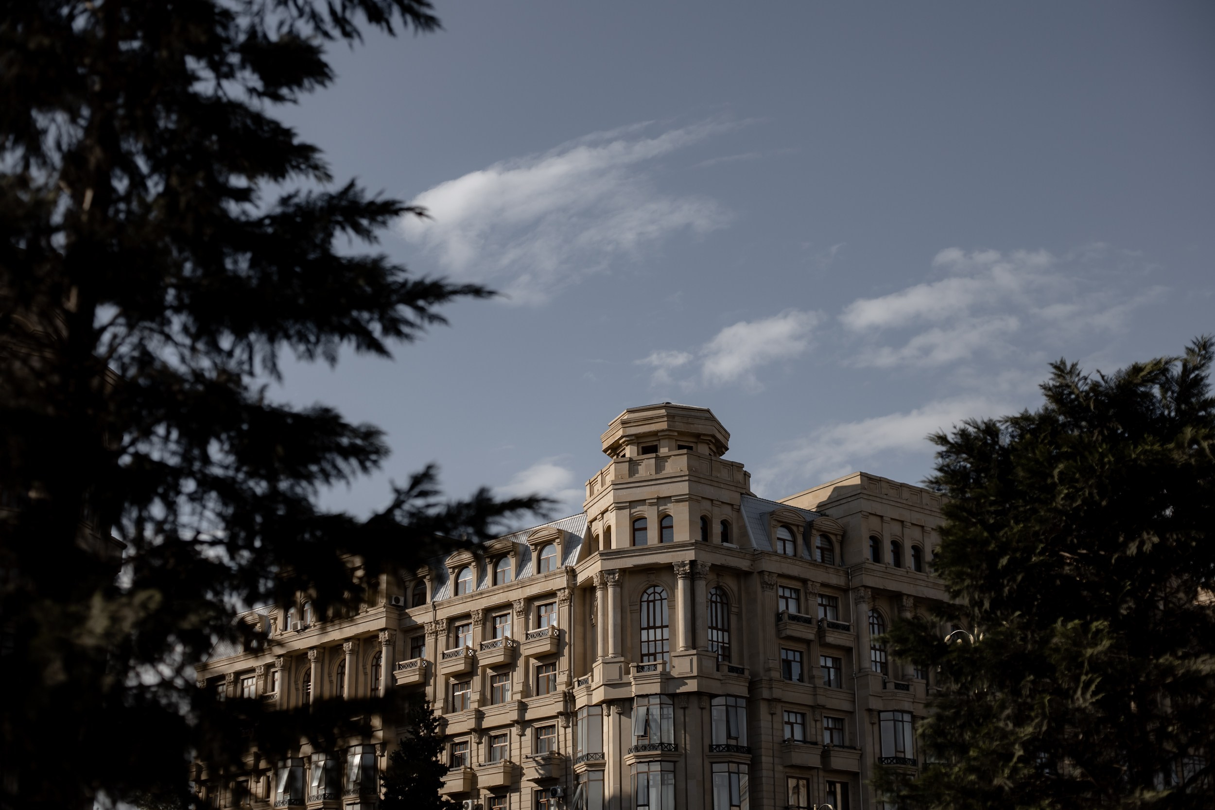 Premium mezun xalati, qara mezun geyimi, ag mezun libasi, qirmizi sarfli mezun paltari, mezun aksesuarlar, mezun papaqlari, mezun lentleri, mezun hediyyeleri, mezun fotosessiya geyimleri, mezun cekilisi ucun geyimler, mezun tedbirleri ucun aksesuarlar, mezun geyimlerinin icare ve satisi, premium mezun libaslari, mezun geyimleri online sifaris, mezun geyimleri Bakida, mezun geyimleri qiymetleri, mezun geyimleri modelleri, Mezun cekilisi, mezun fotosessiyasi, mezun cekilisi ucun geyimler, mezun mantiyasi cekilisi, mezun fotosessiya ideyalari, mezun gunu fotosessiya, mezun xatireleri, mezun papaqlari ile fotosessiya, mezun lentleri ile cekilis, ferdi mezun fotosessiyasi, qrup mezun cekilisi, mezun fotosessiya mekani, mezun ucun ideal cekilis fonlari, mezun fotosessiya aksesuarlari, mezun albomu sekilleri, mezun cekilisi poza ideyalari, universitet mezun fotosessiyasi, kollektiv mezun fotosessiyasi, mezun xalatlari ile cekilis, mezun mantiyasi fotosessiyasi, mezun geyimleri ile professional cekilis, mezun tebrik fotosessiyasi, en yeni mezun cekilis trendləri, mezun fotosessiya xidmetleri, premium mezun cekilisi, mezun cekilisi ucun dekorlar, mezun fotosessiyasi aksesuarlar, mezun gunu en gozel fotolar, mezun cekilisi fotostudiya, bakida mezun fotosessiyasi, xaricde mezun cekilisi, mezun gunune ozel cekilis,Məzun mantiyaları, eksklüziv məzun geyimləri, ağ və qara məzun libasları, məzun üçün xüsusi şarf modelləri, məzun papağı və aksesuarları, fərdi dizayn məzun geyimləri, məzun tədbiri üçün ən yaxşı seçimlər, məzun fotosessiyası üçün ideal libaslar, məzun mərasimi geyimləri, keyfiyyətli məzun mantiyası, rahat və şık məzun geyimləri, məzun üçün lent və tac modelləri, məzun simvolik medalları, icarəyə verilən məzun libasları, məzun geyimlərinin sərfəli qiymətləri, onlayn məzun geyimi sifarişi, məzun paltarı mağazası, dəbli məzun geyimləri, premium məzun mantiyalarının satışı, universitet məzunları üçün mantiyalar, kollektiv məzun geyimləri, məktəb məzunları üçün geyimlər, diplom mərasimi üçün geyimlər, fərqli rəngdə məzun libasları, ən yeni məzun geyimləri, rahat və premium məzun geyimi seçimləri, Bakıda məzun geyimi mağazası, məzun üçün ən yaxşı libaslar