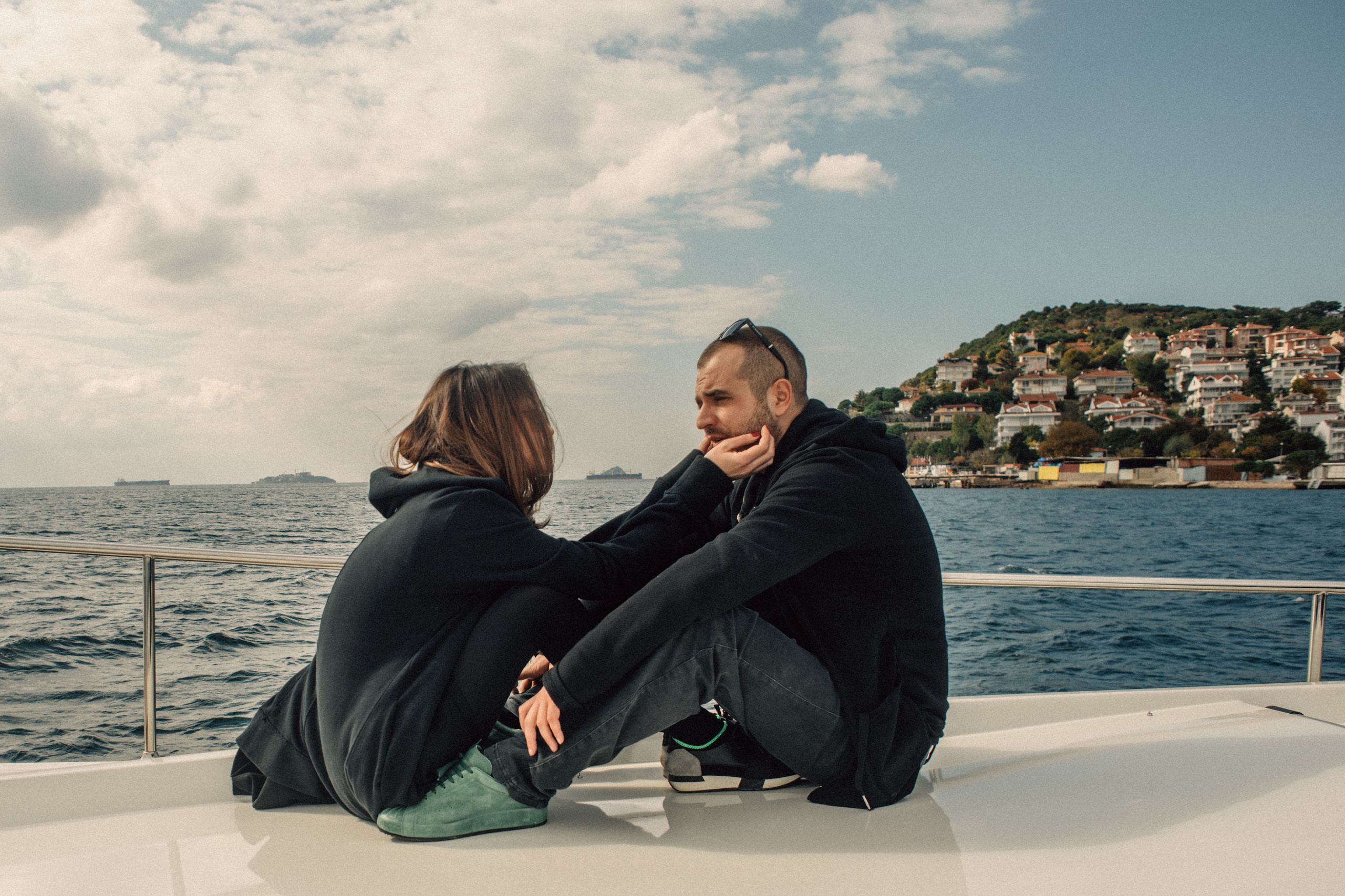 Фотосессия Love Story в Стамбуле. Фотограф в Стамбуле Анатолий. Лайфстайл фотограф в Стамбуле Анатолий. Фотосессии на крышах с чайками