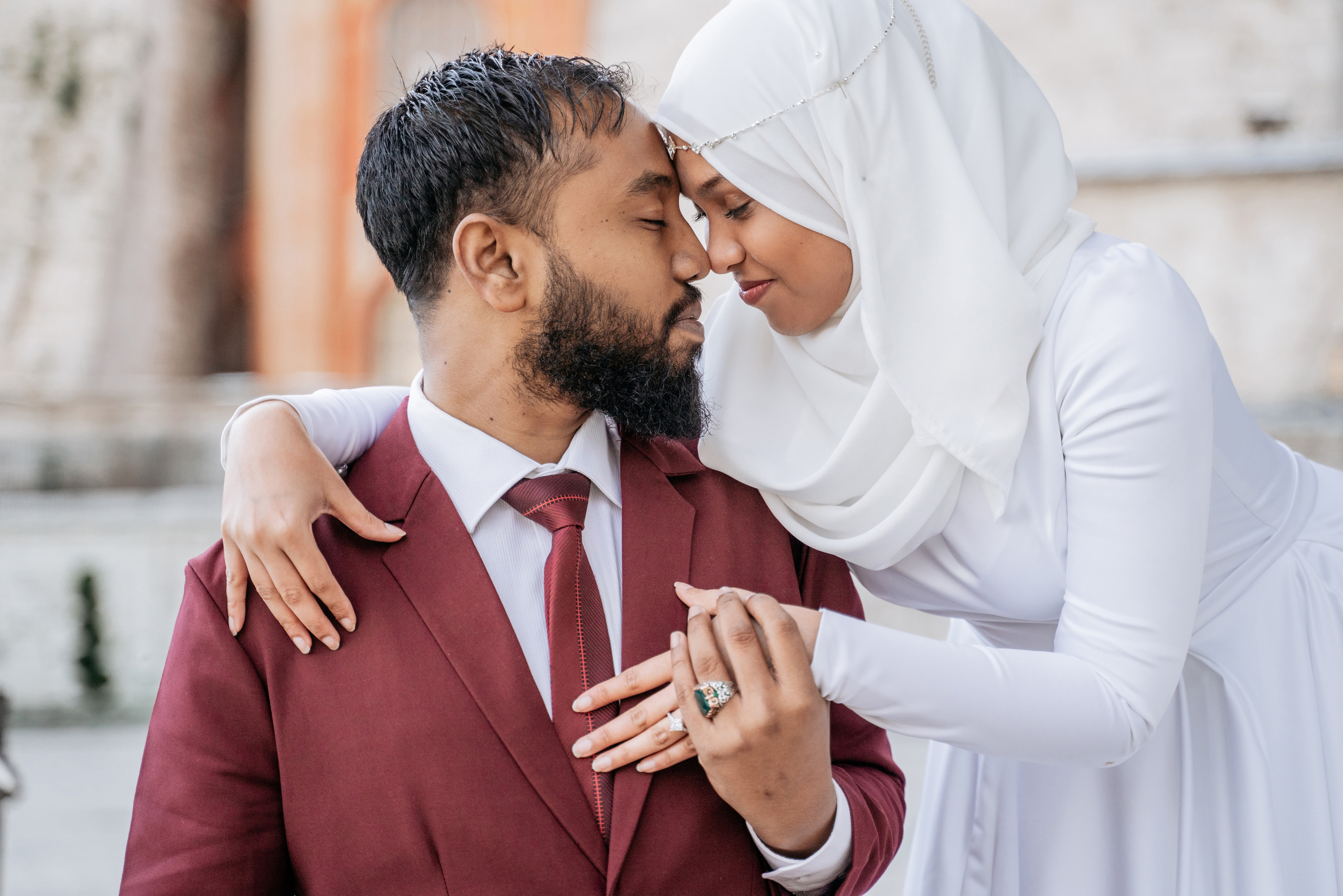 Свадебные фотосессии в Стамбуле. Wedding, family and lifestyle photographer Anatoly. Photo sessions on rooftops with seagulls. Istanbul