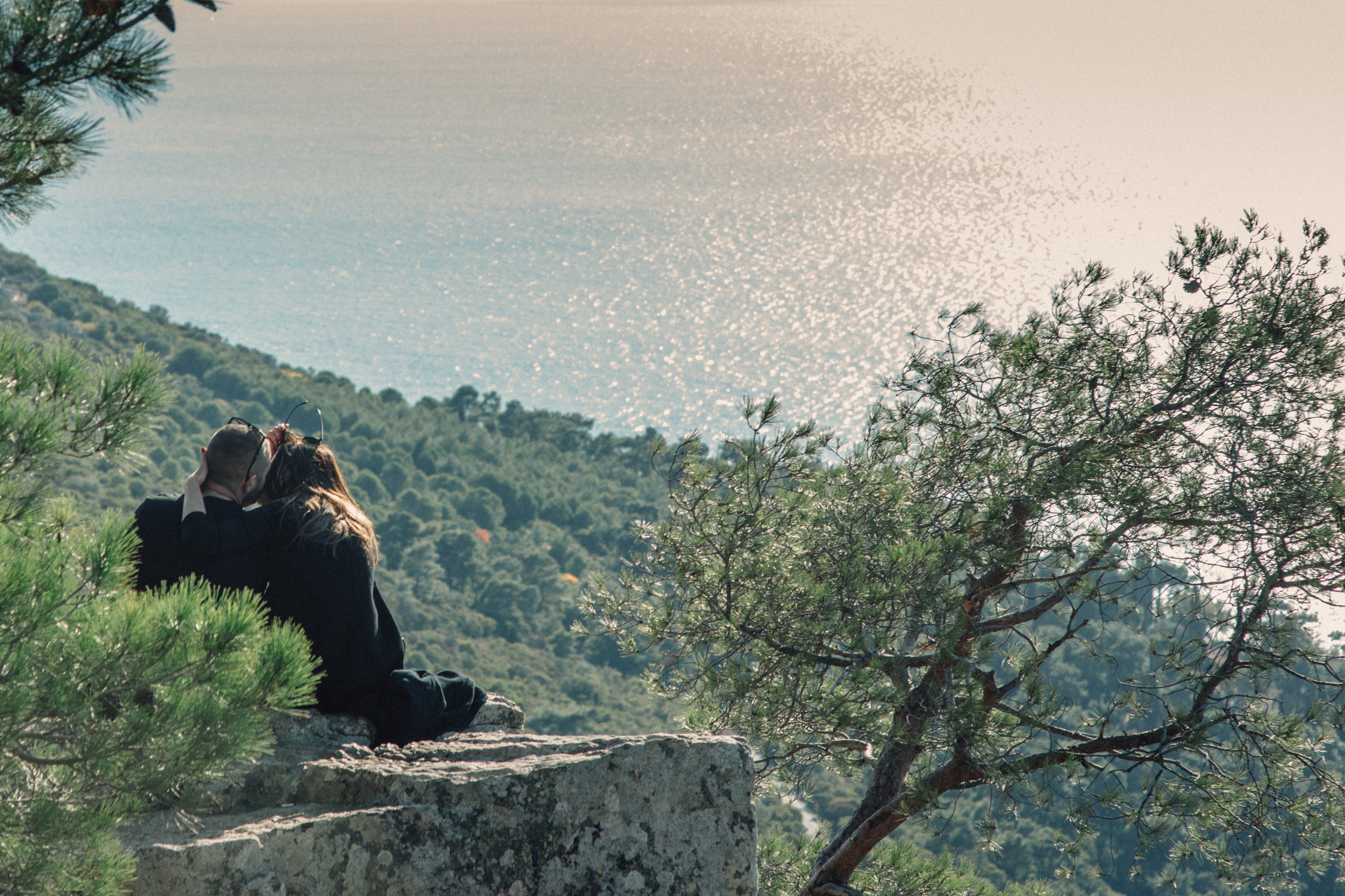 Фотосессия Love Story в Стамбуле. Фотограф в Стамбуле Анатолий. Лайфстайл фотограф в Стамбуле Анатолий. Фотосессии на крышах с чайками