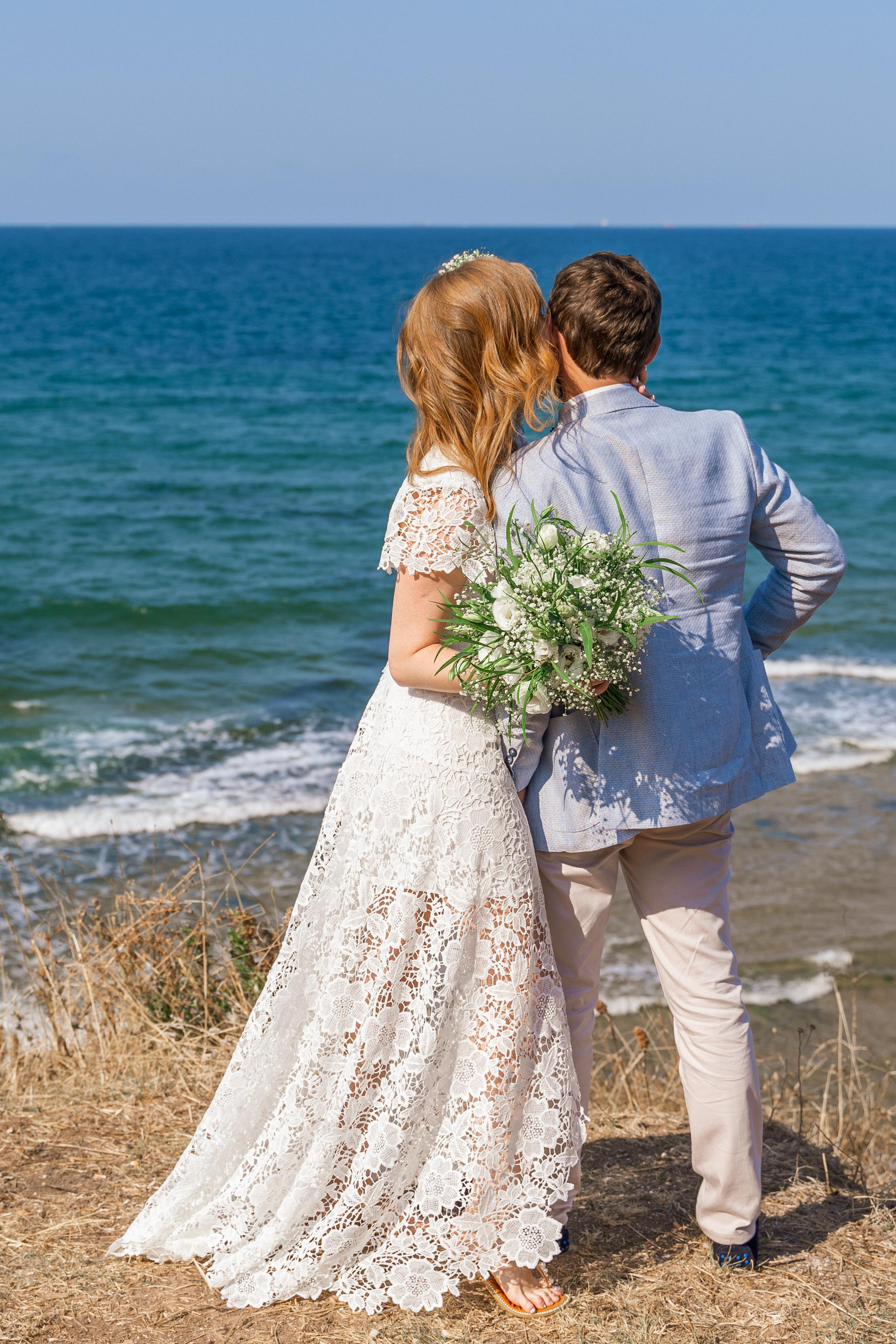 Свадебные фотосессии в Стамбуле. Wedding, family and lifestyle photographer Anatoly. Photo sessions on rooftops with seagulls. Istanbul