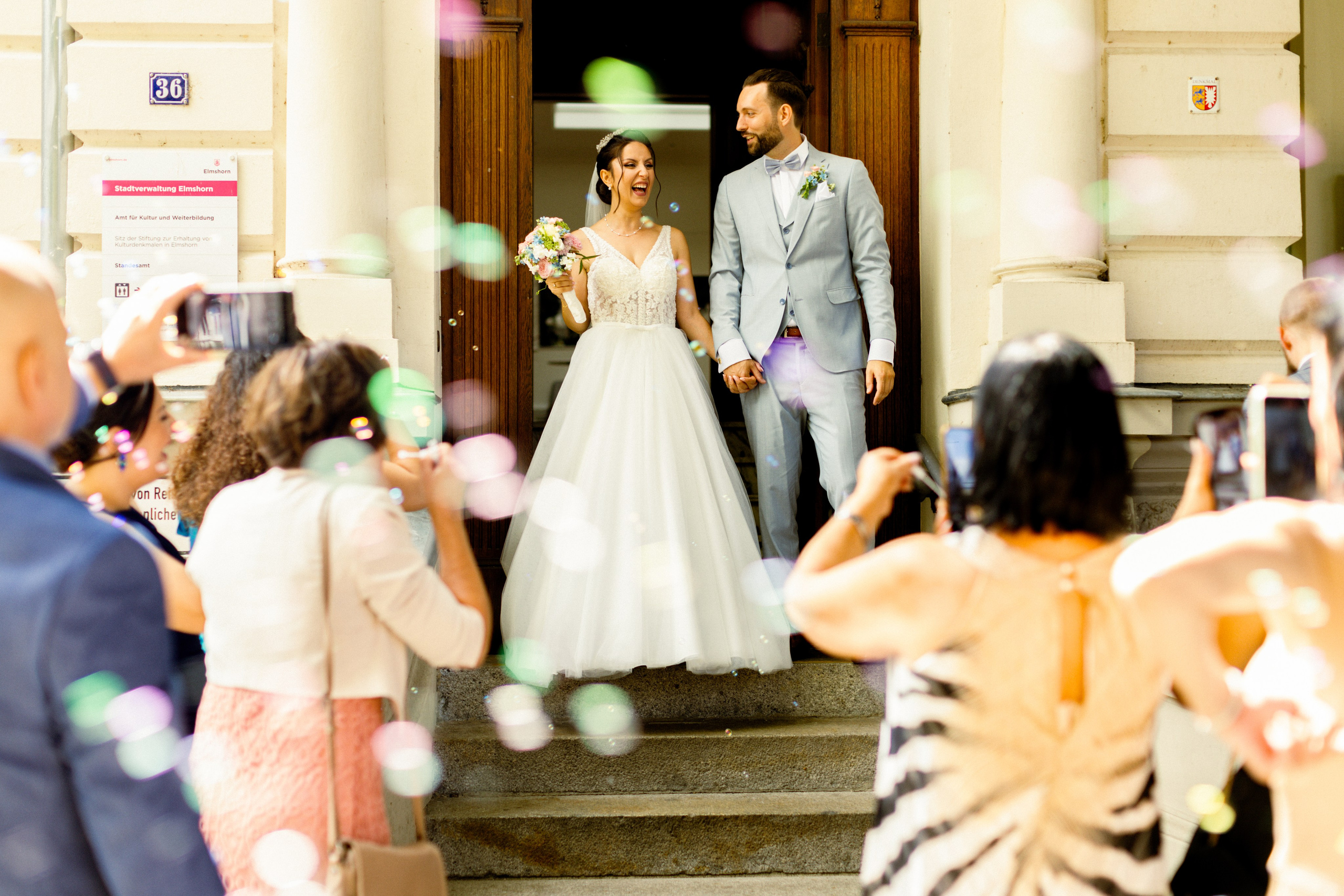 Hochzeitsfotografie in der Weißen Villa Elmshorn | Historischer Charme in Schleswig-Holstein. Hochzeitsfotograf und Hochzeitsvideograf aus Hamburg | Roka21Film