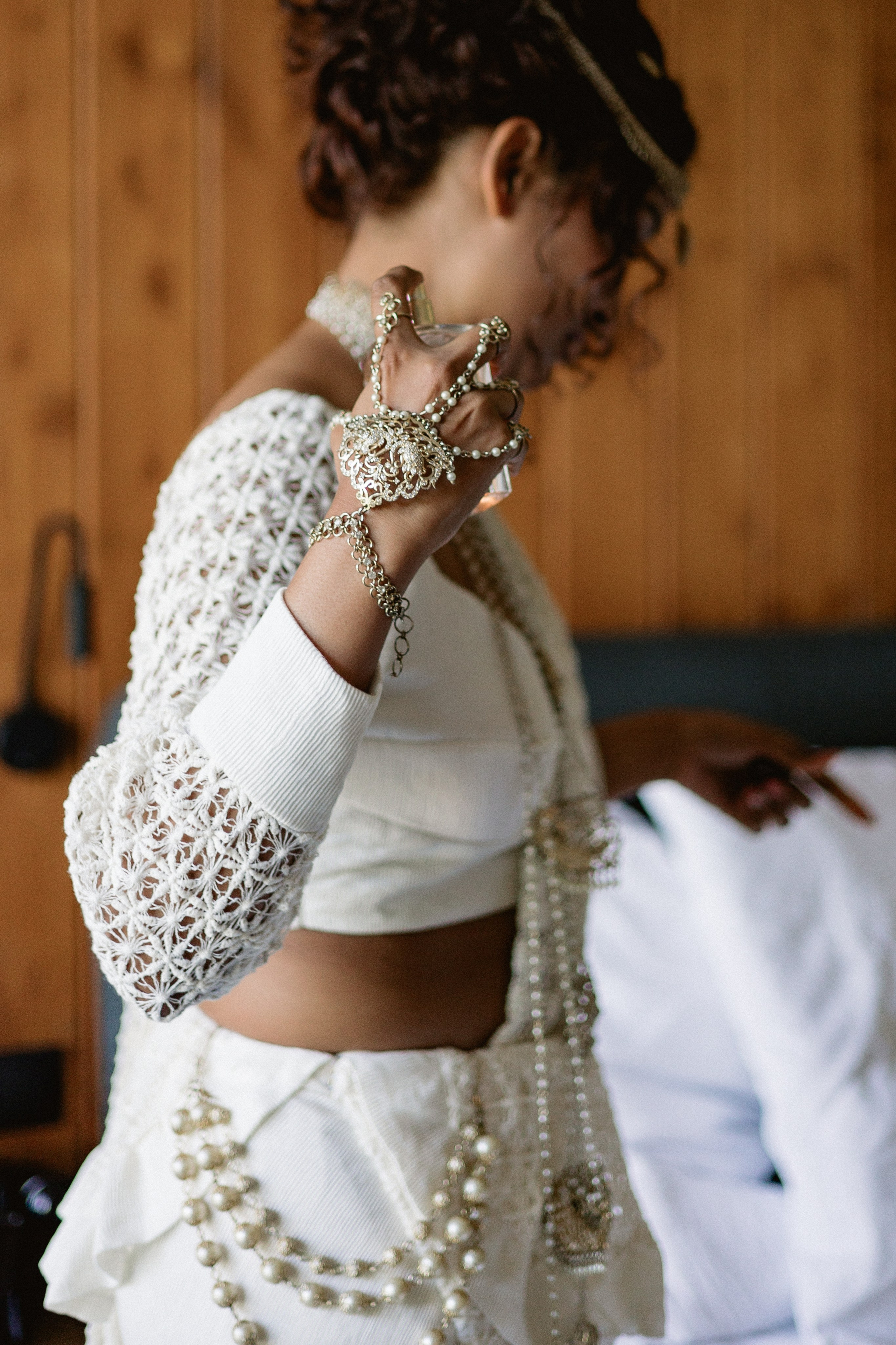 Thesakaya and Kevin. Photographer Anna Nazarenko