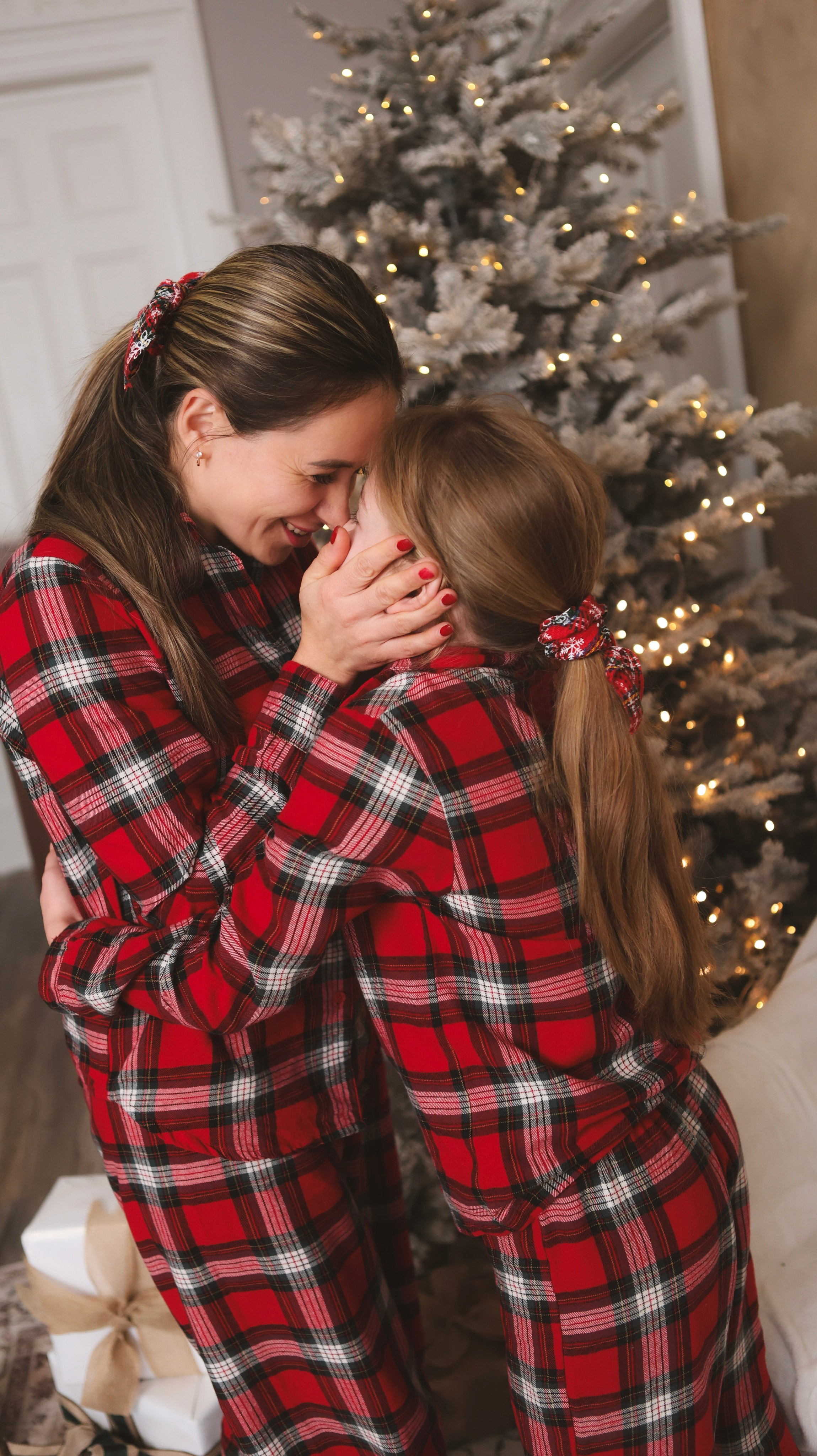 Mum and Daughter Christmas magic. Photographer Margarita Antonova in Naas, Co Kildare