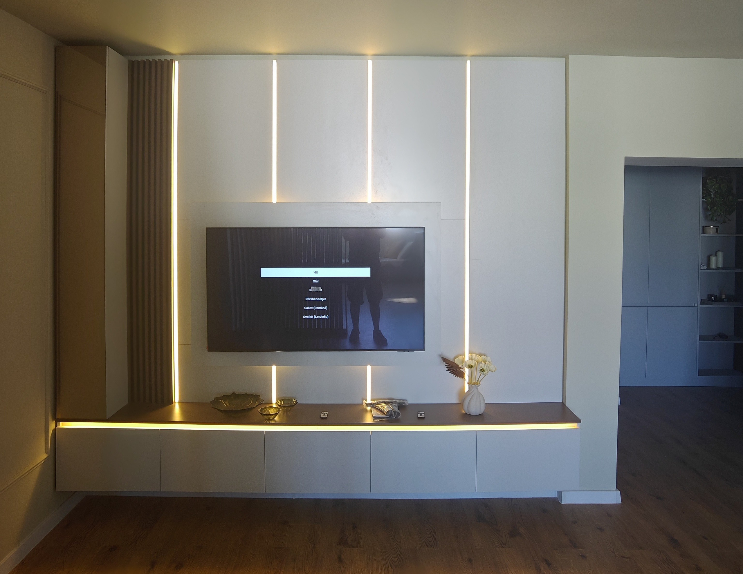 Comoda Tv. Furniture Alexandru Turcu