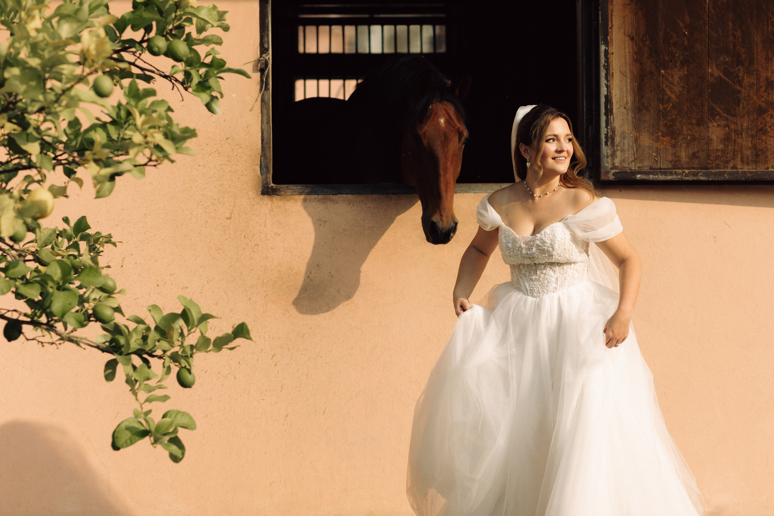 Autumn Wedding in the Vineyards of Piedmont, Italy — Kristina and Daniele. Liza Bizzaro — Italy Wedding, Love Story & Portrait Photographer in Milan, Turin, Piedmont and Across Italy