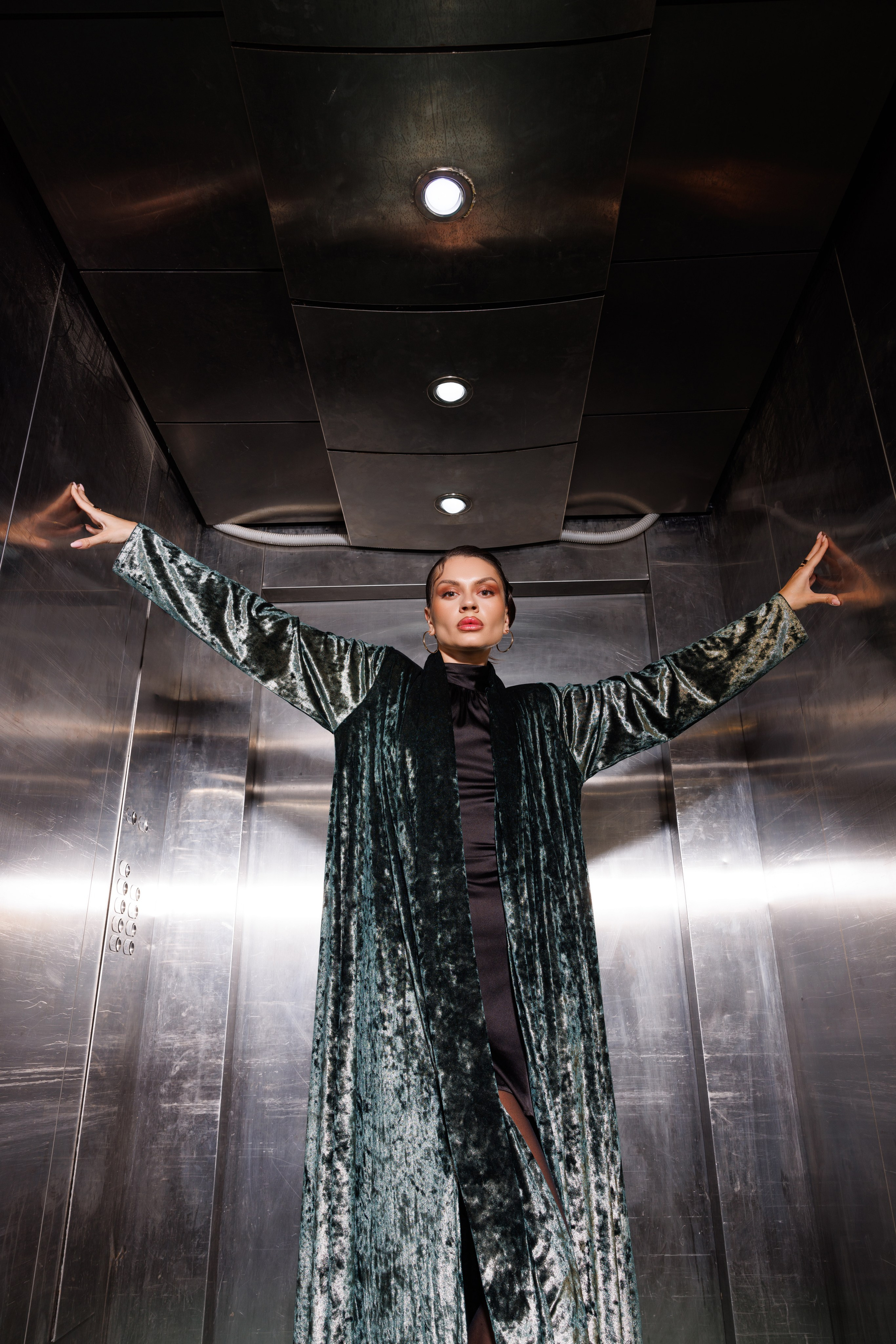 Editorial Abayas Outside. InHype Studio