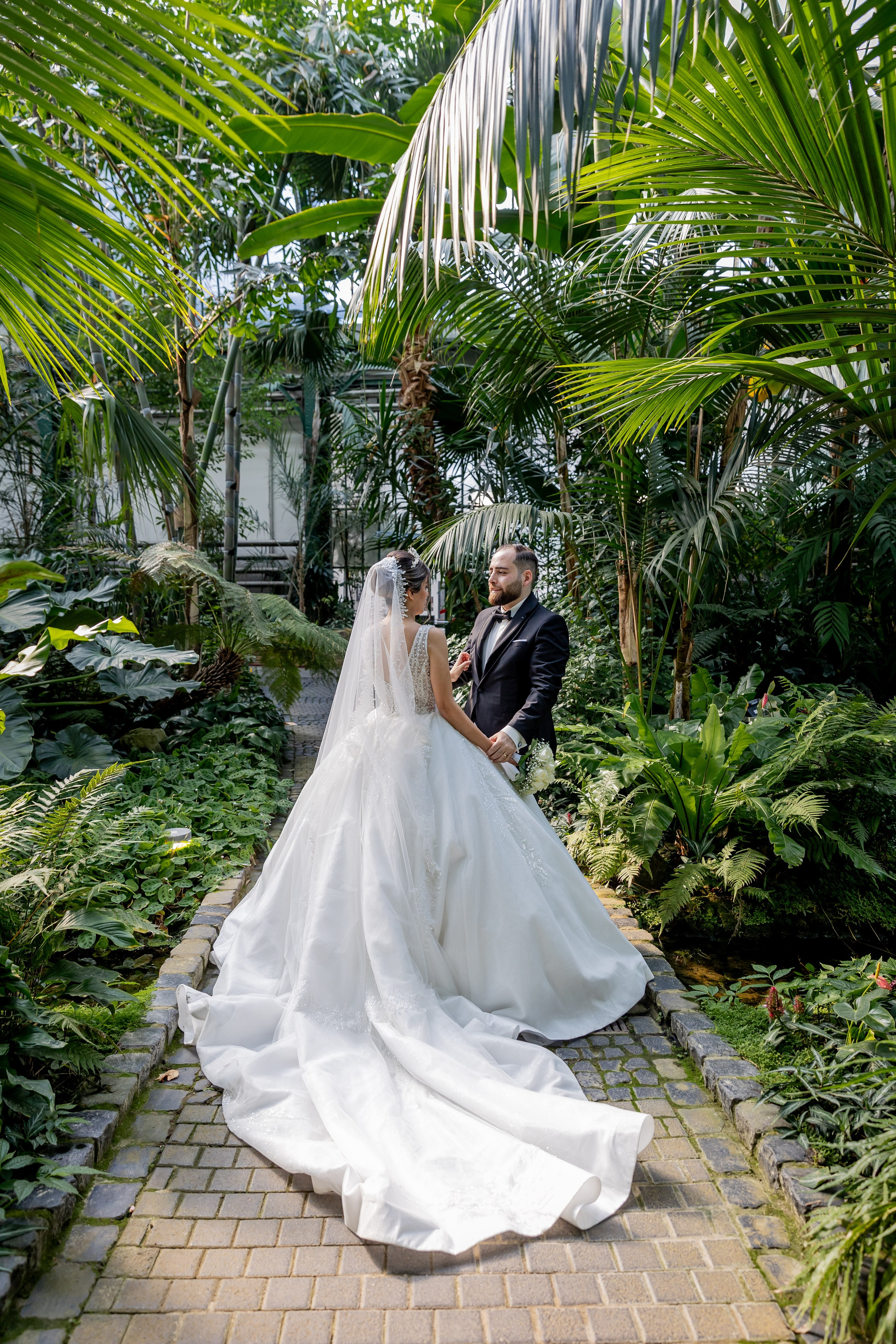 Ahmed und Emine. Wedding Stories — Professional Wedding Photography & Videography in Germany, Italy, Spain & all across Europe