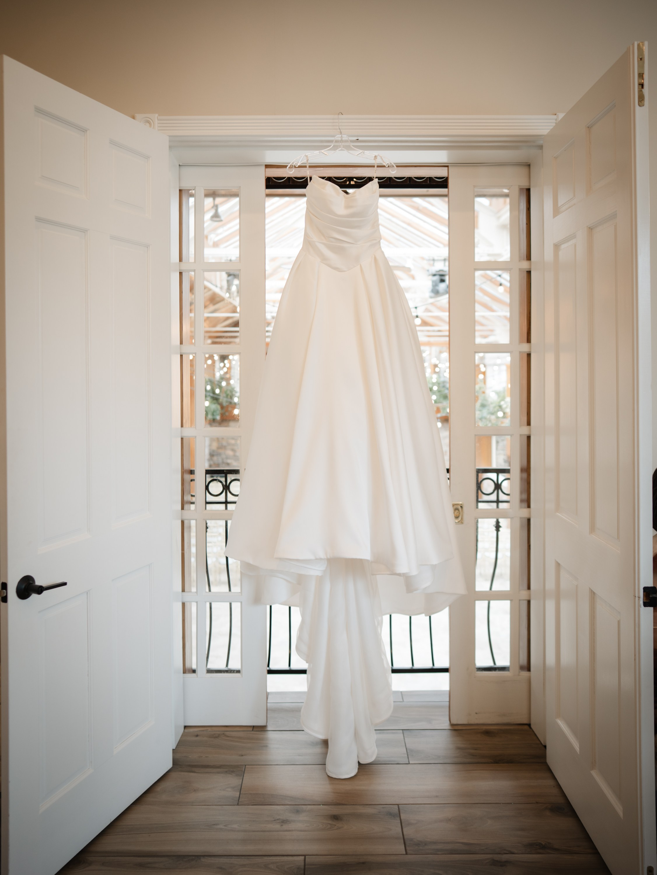 Julio and Tiana’s wedding. Woodbury, NY. Portrait and wedding photographer in New York