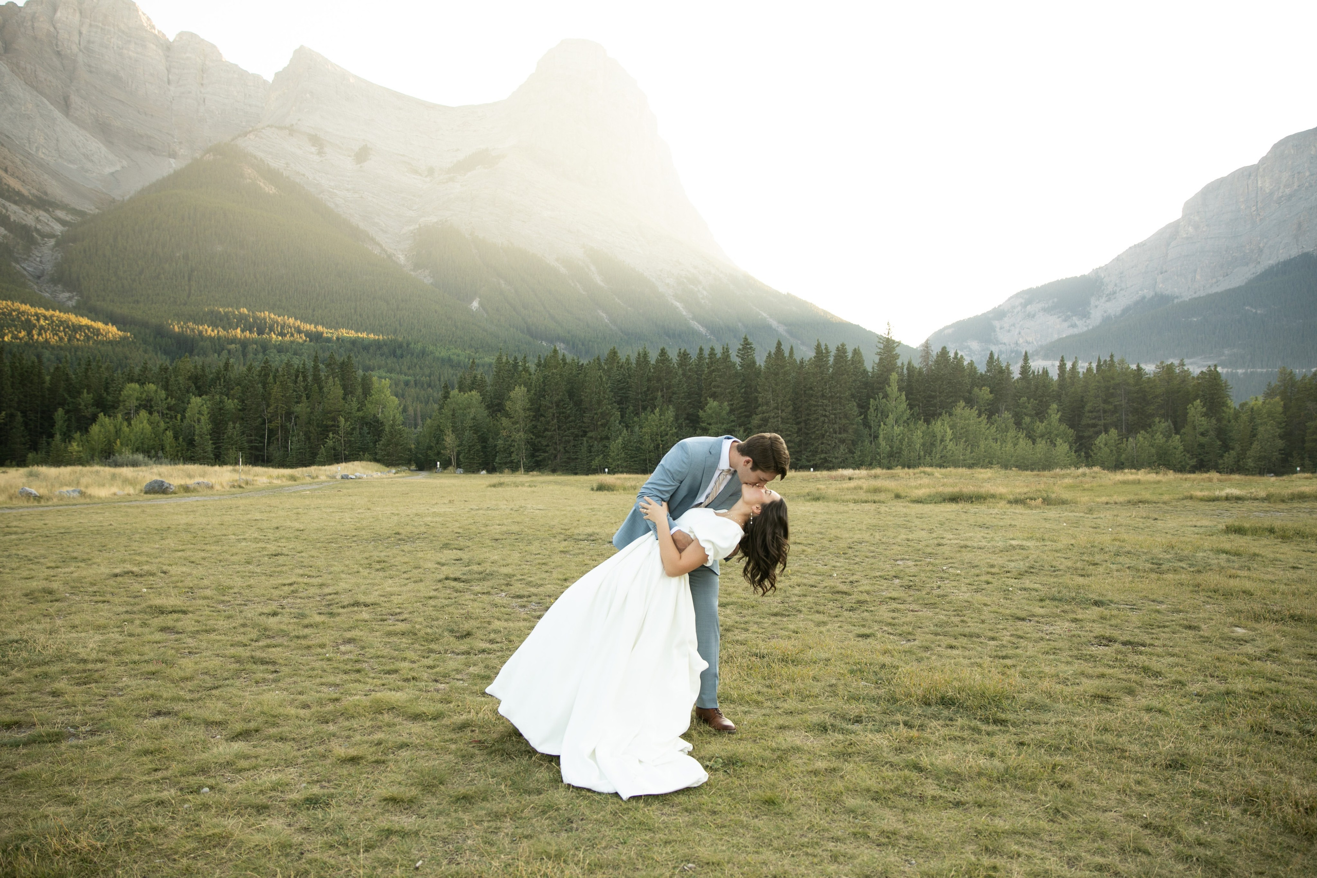 Charity and Josh Wedding — Canmore. Fotografía accesible en Calgary