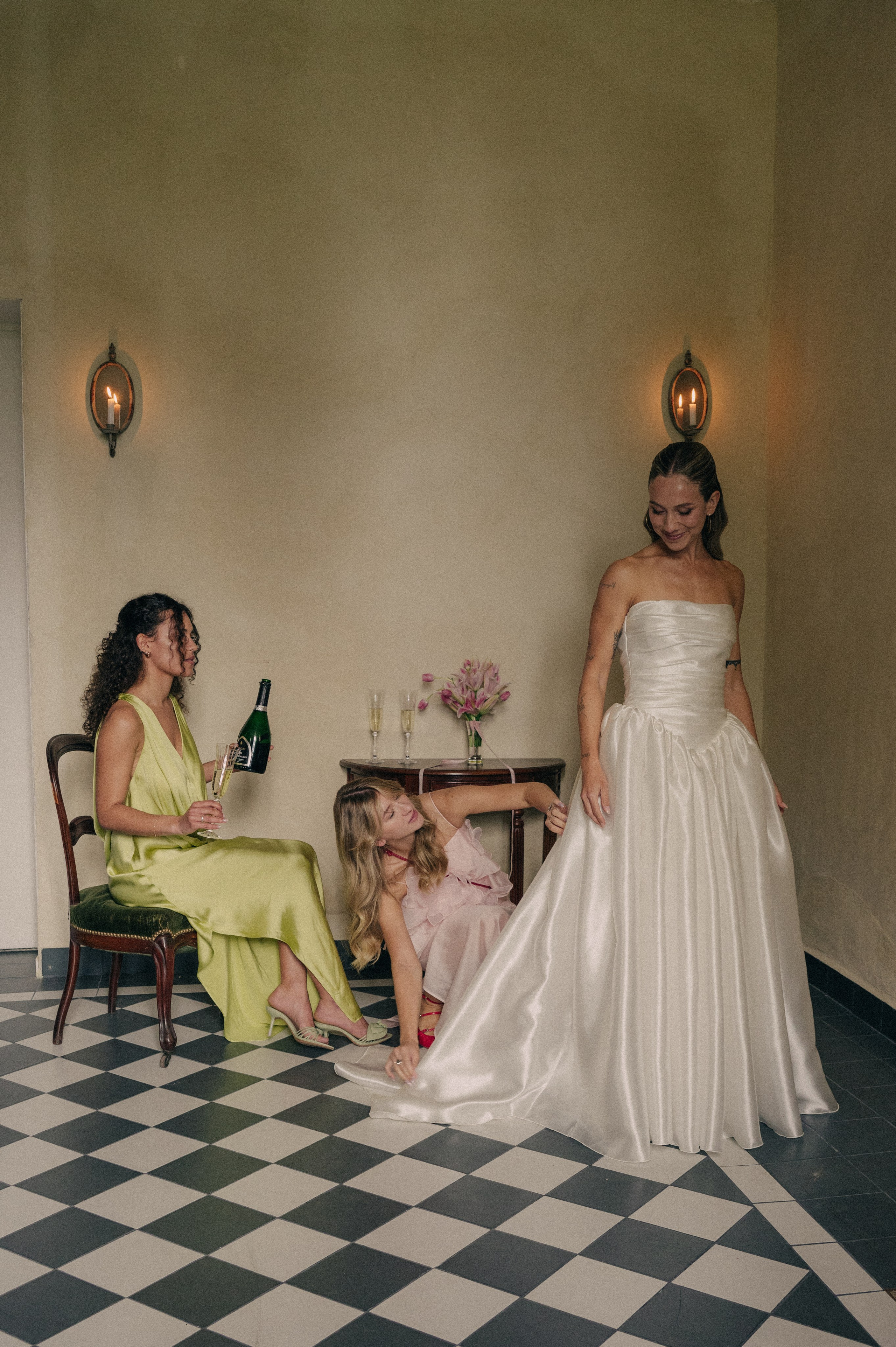 Paula and Tony. Wedding and commercial photographer