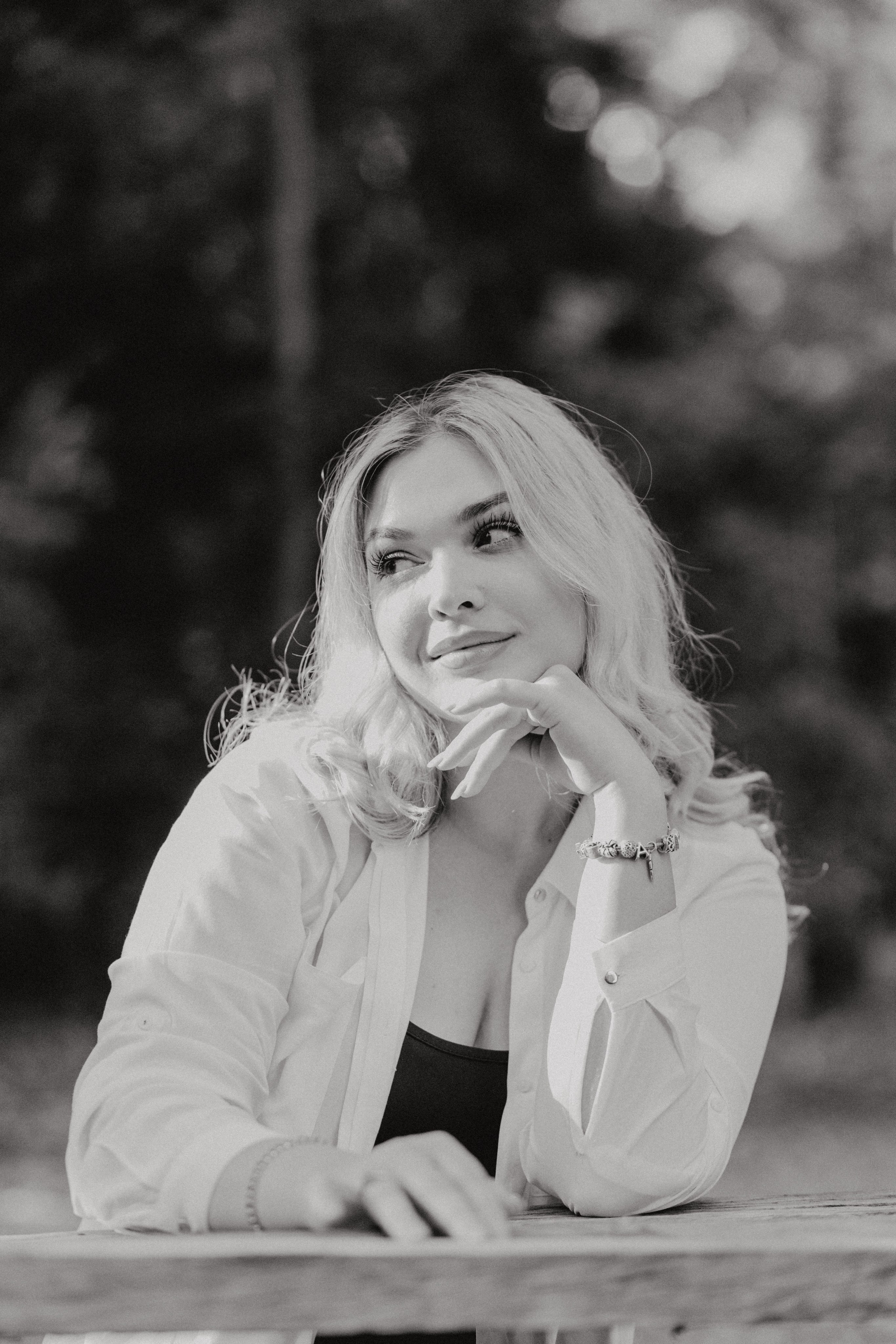 Robert & Alexandra. Wedding & couple photographer from Romania Rut Vetan