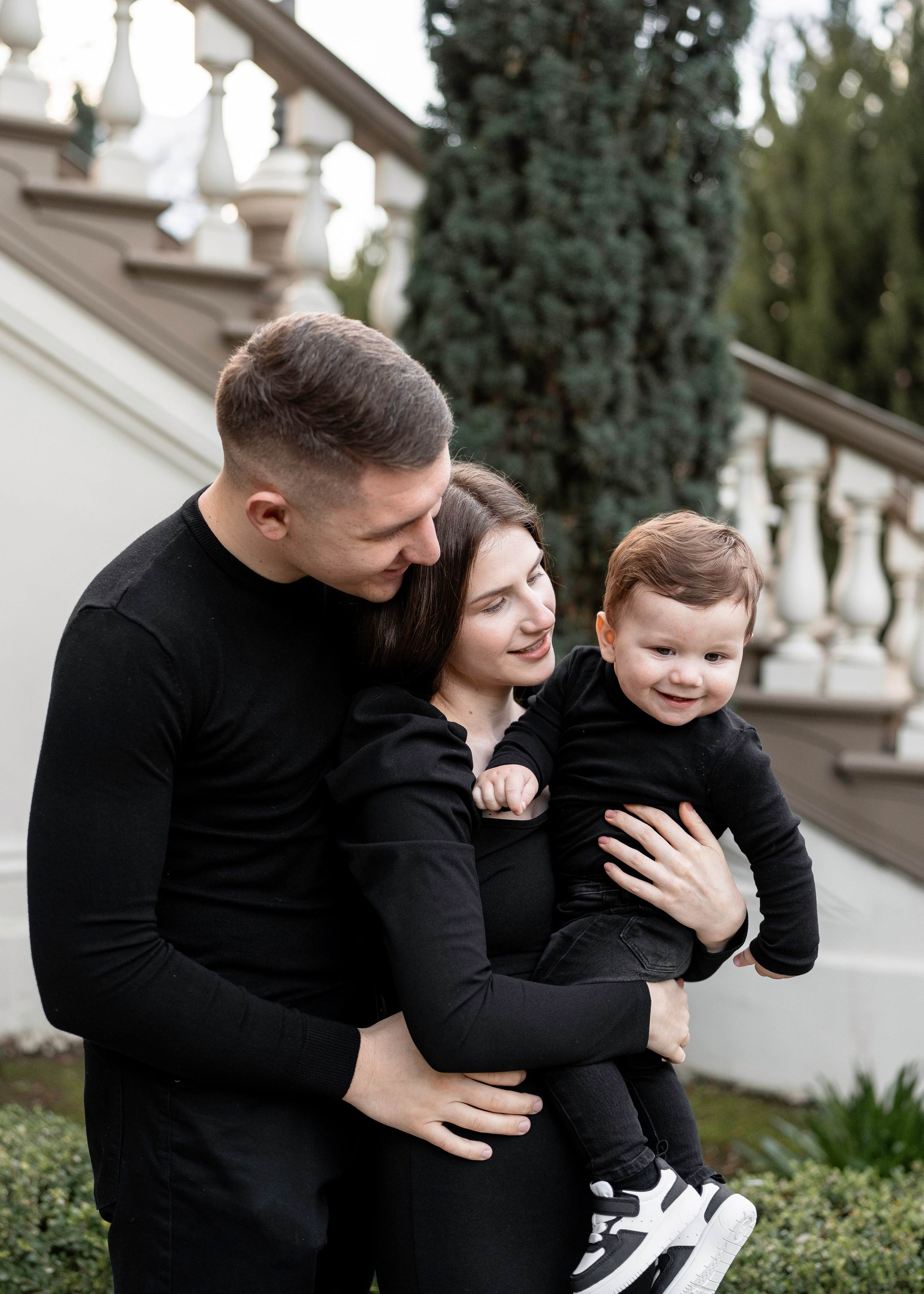 Artem, Nadia & Elisha. Family photographer in Sacramento | Sofia Pavenko