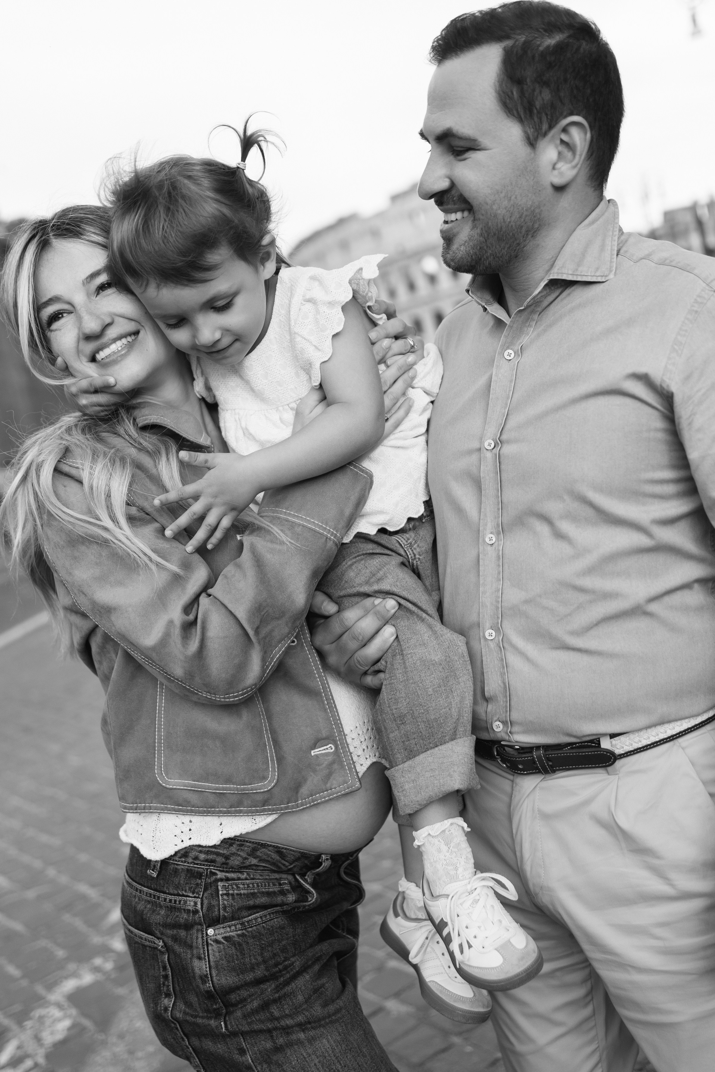 Famaly shooting in Rome. Wedding Photographer Rome Tuscany Como Sicily Puglia Amalfy Italy- Oksana Savenchuk