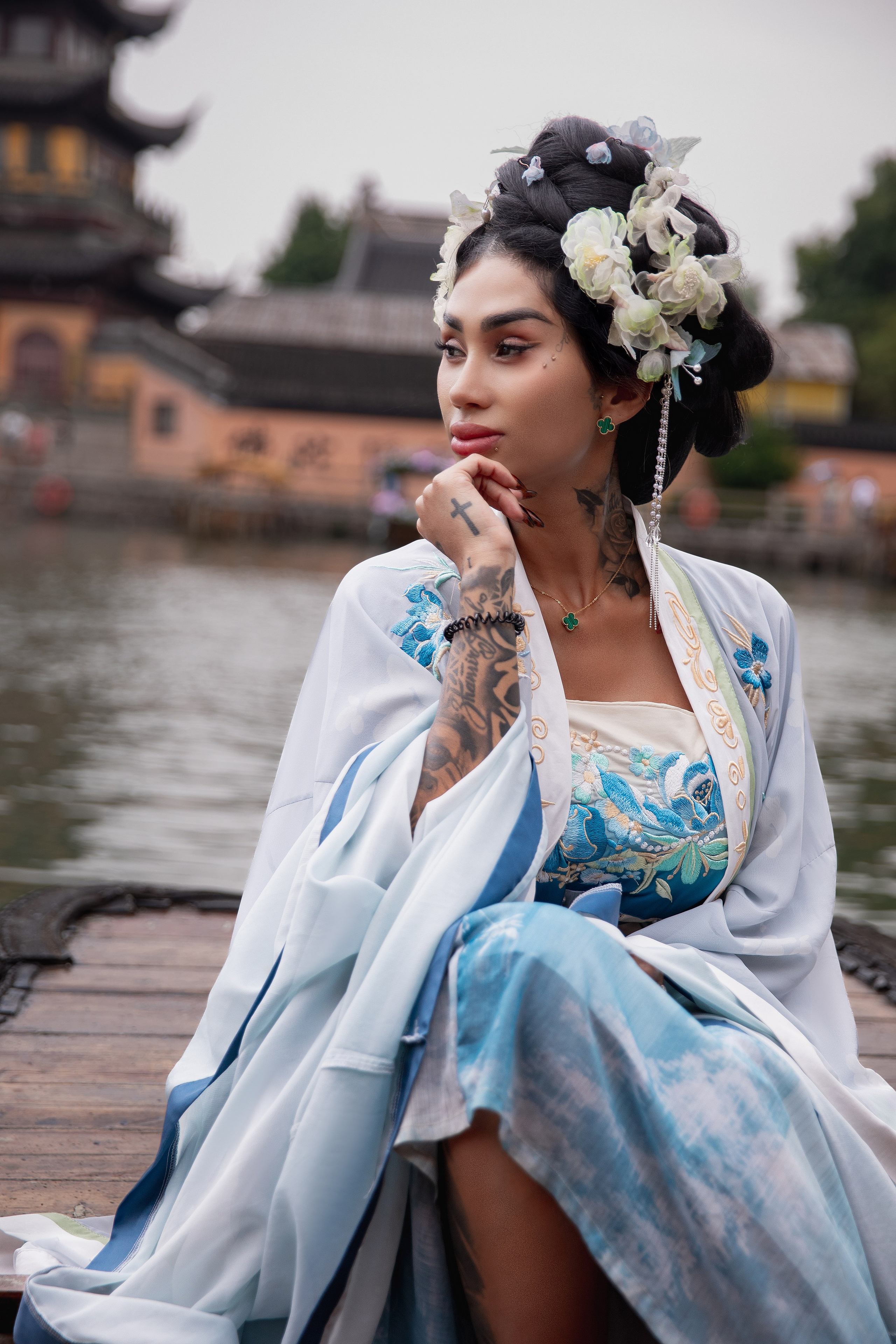 фотосессия в традиционной водной деревне - китайской Венеции - Чжуцзяцзяо