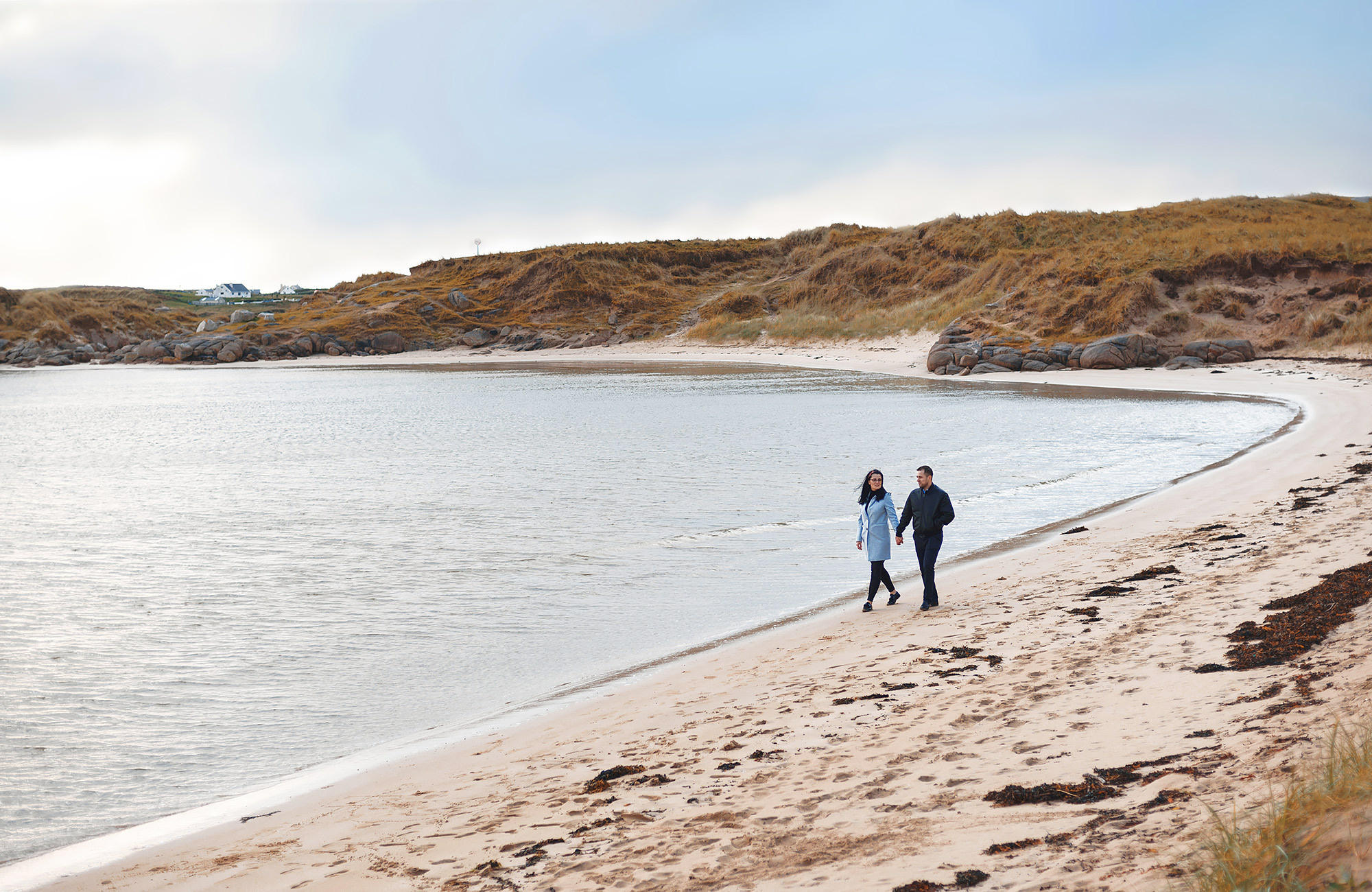 Bunbeg Beach family photographer in Ireland — Andrei Zveaghintev