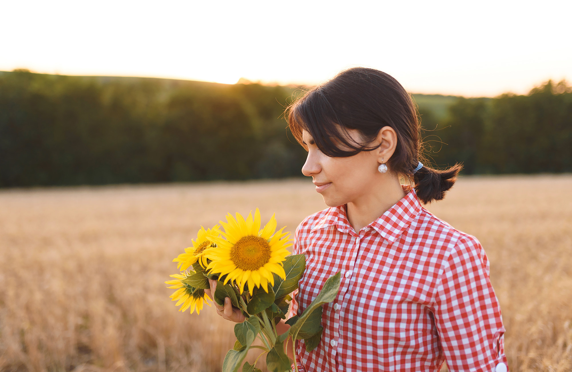 Family photography in wheat field — Andrei Zveaghintev