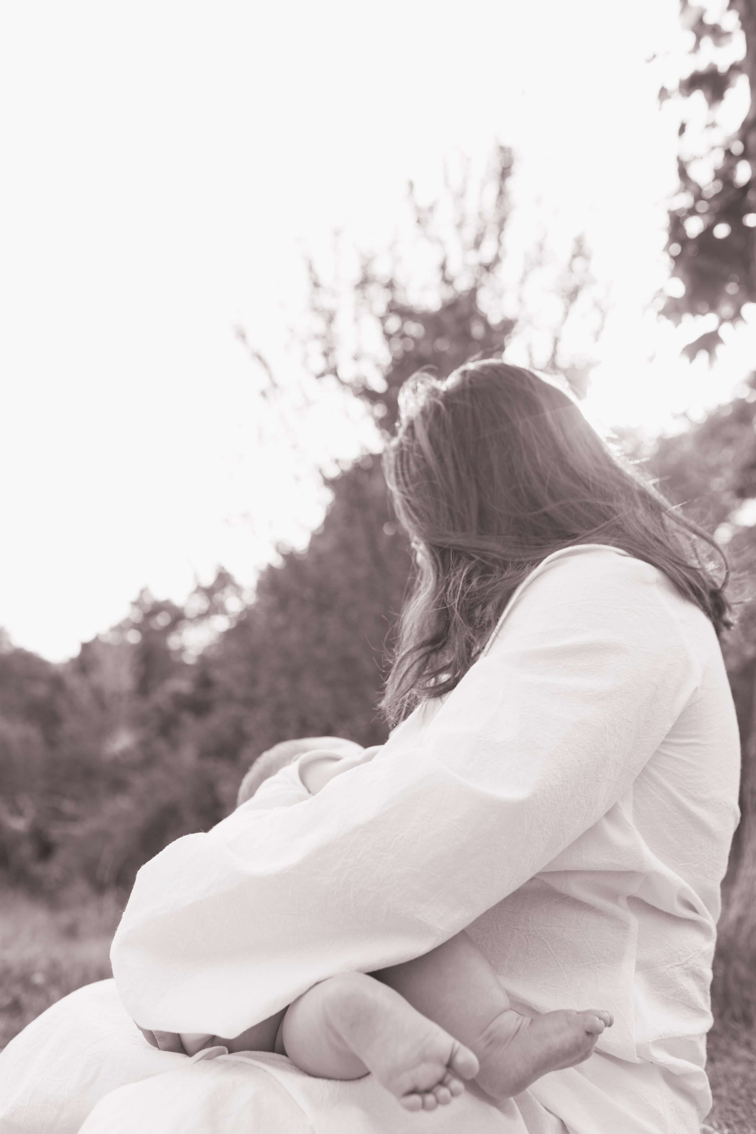 Mother Earth: Proiect de Fotografie Maternitate | Mădălina Beda. Madalina Beda- Artist vizual, fotograf, doula la nastere, consultant babywearing Brasov si in toata tara