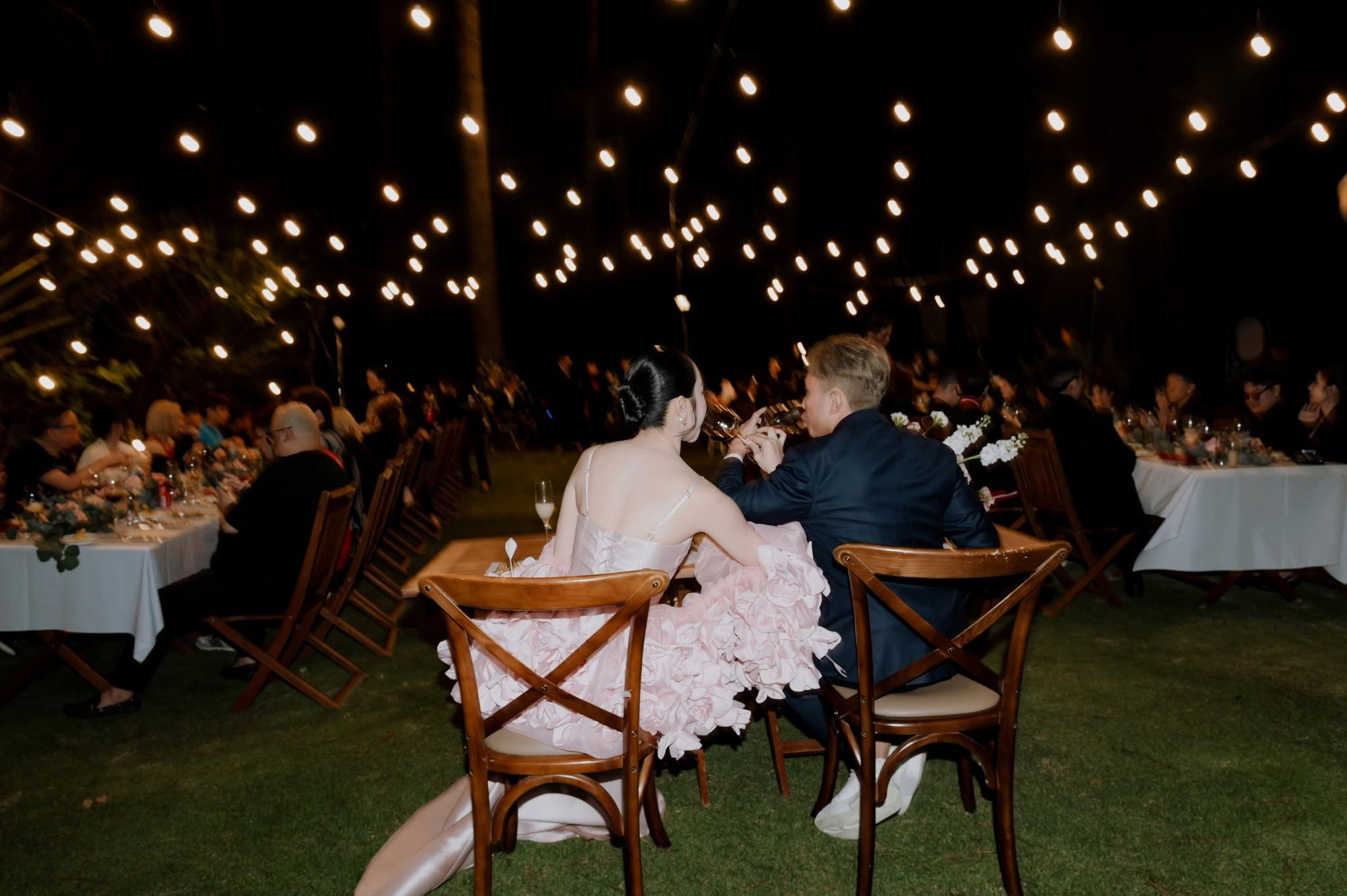 𝐃𝐄𝐍𝐍𝐈𝐒 ⓐⓝⓓ 𝐓𝐈𝐍𝐘/Destination Wedding. Nhiếp ảnh gia đám cưới hàng đầu tại Thành Phố Hồ Chí Minh