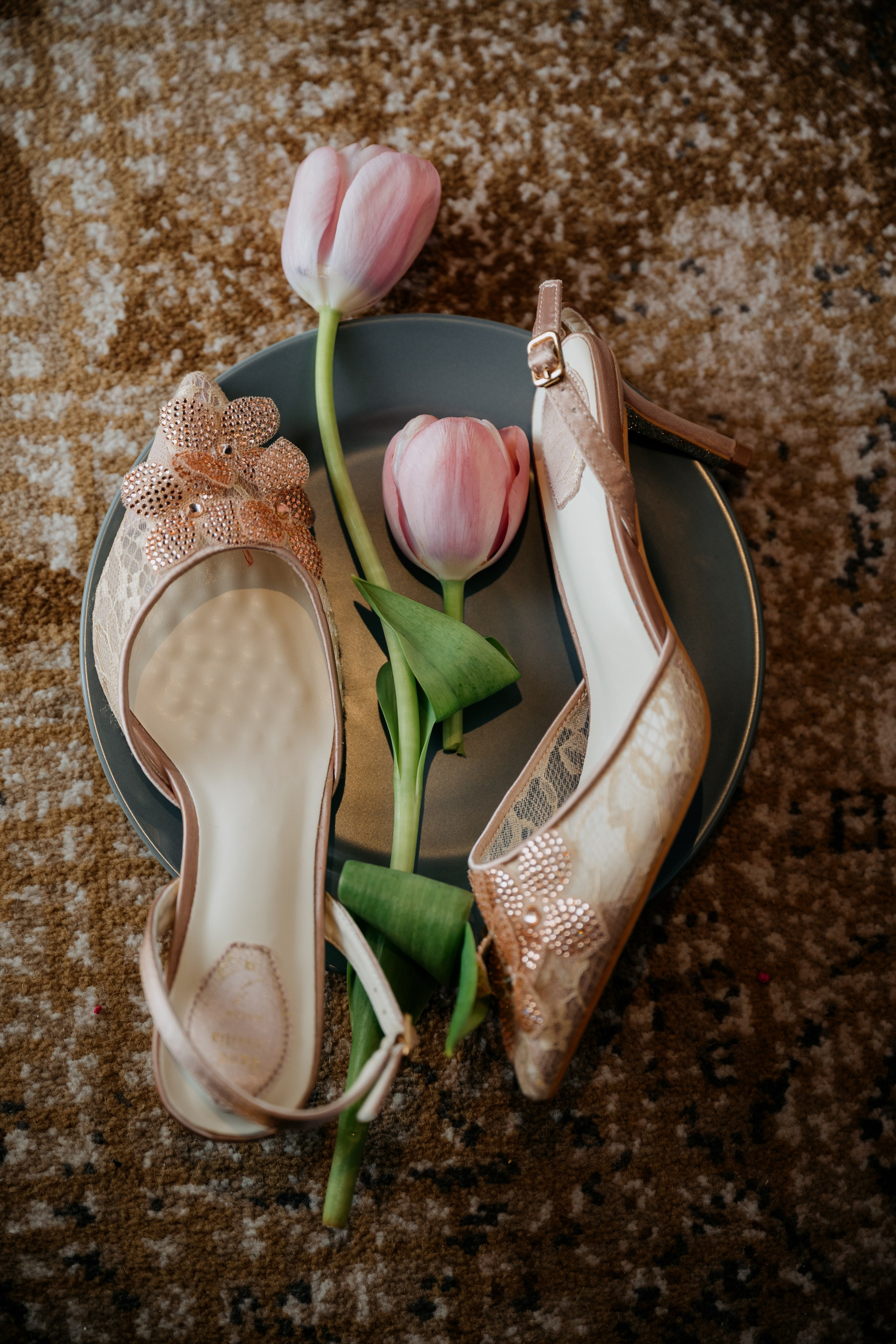 DUC HOANG & HUONG ANH / The Vows. Saigon Wedding Present | Art Beyond Moments