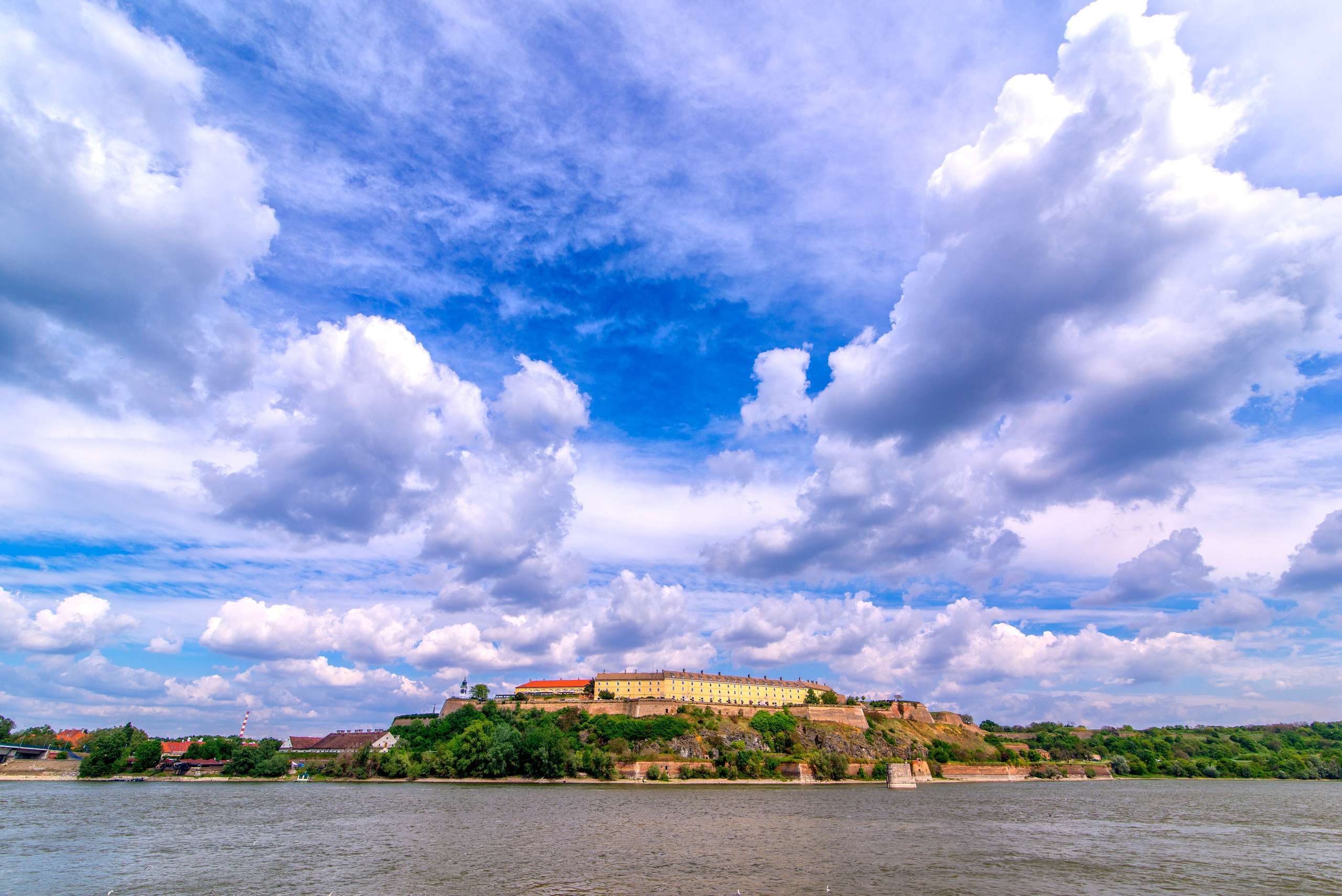 Novi Sad, tri prazna mesta pa svi ostali gradovi.❤️. Aleksandar Milutinović fotograf iz Srbije, Novog Sada