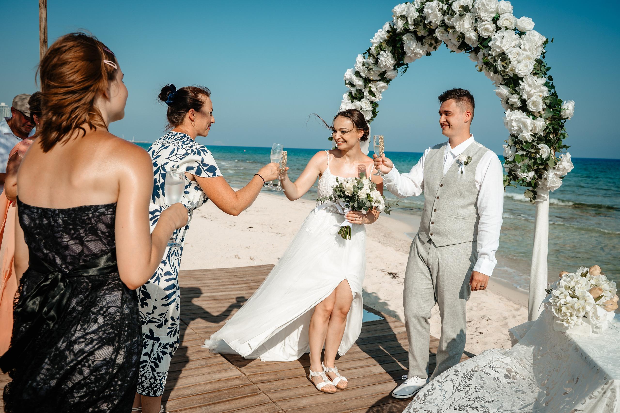 Sirens beach ceremony. AdrianOltean.wfolio.pro