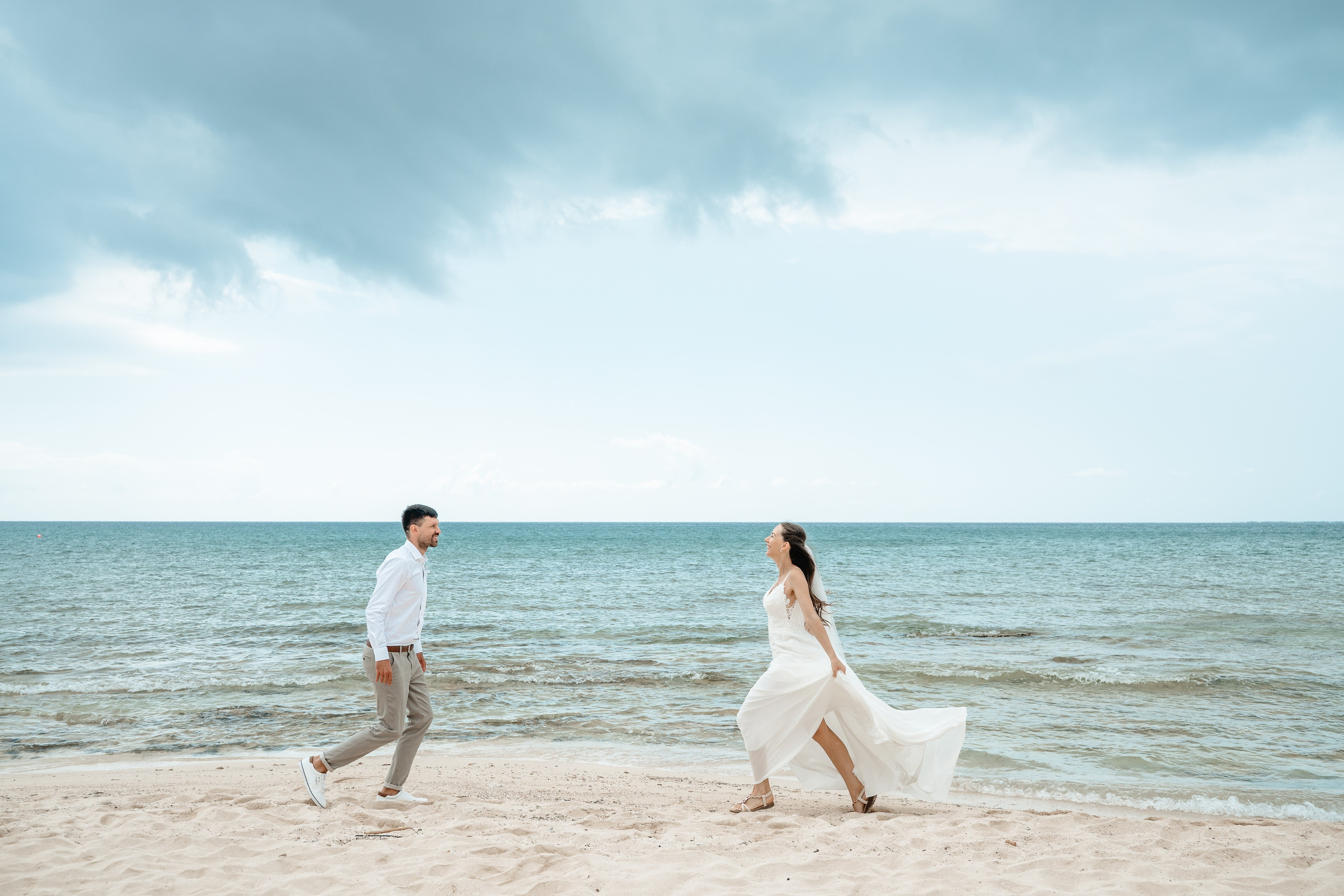 Sirens beach ceremony. AdrianOltean.wfolio.pro