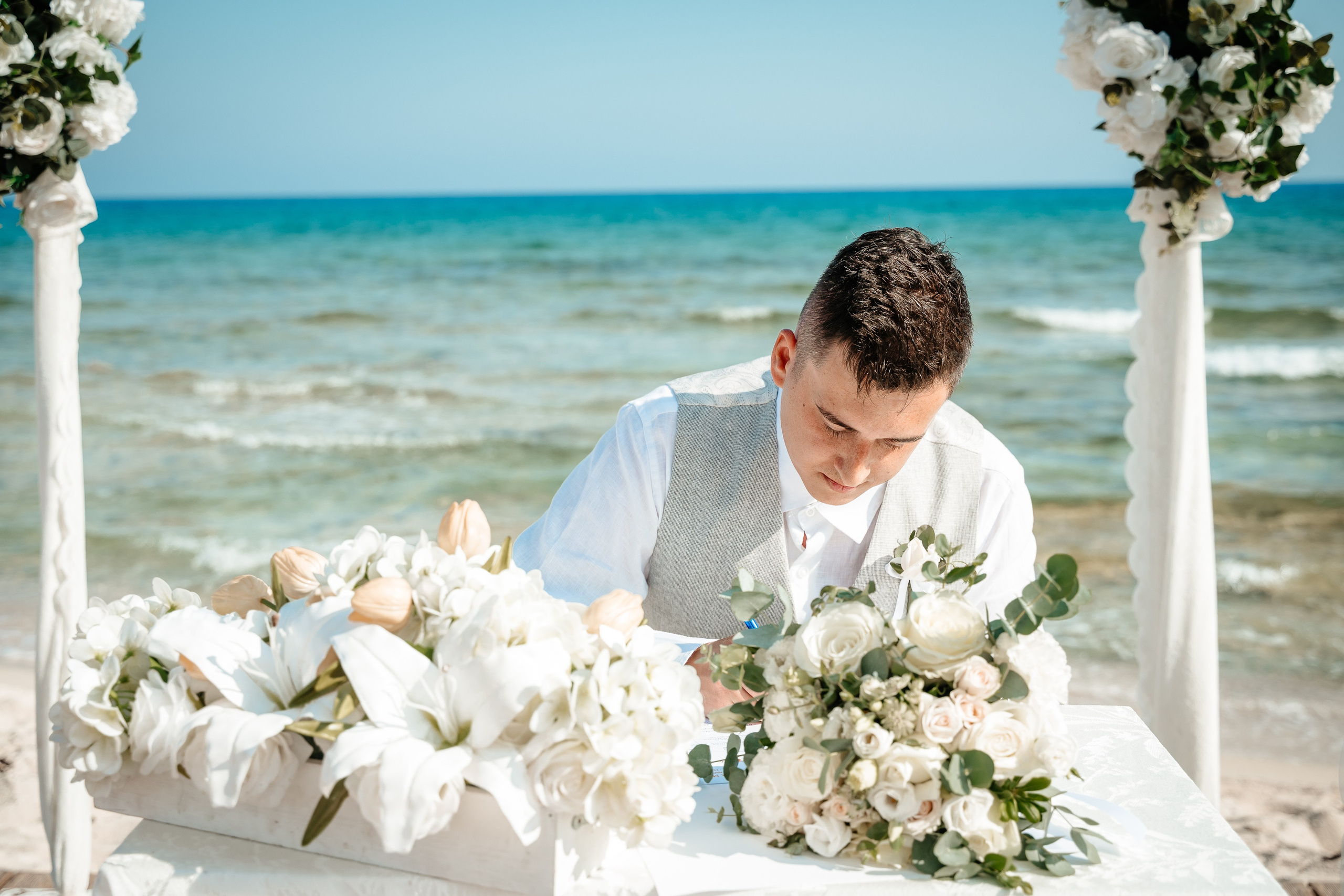 Sirens beach ceremony. AdrianOltean.wfolio.pro