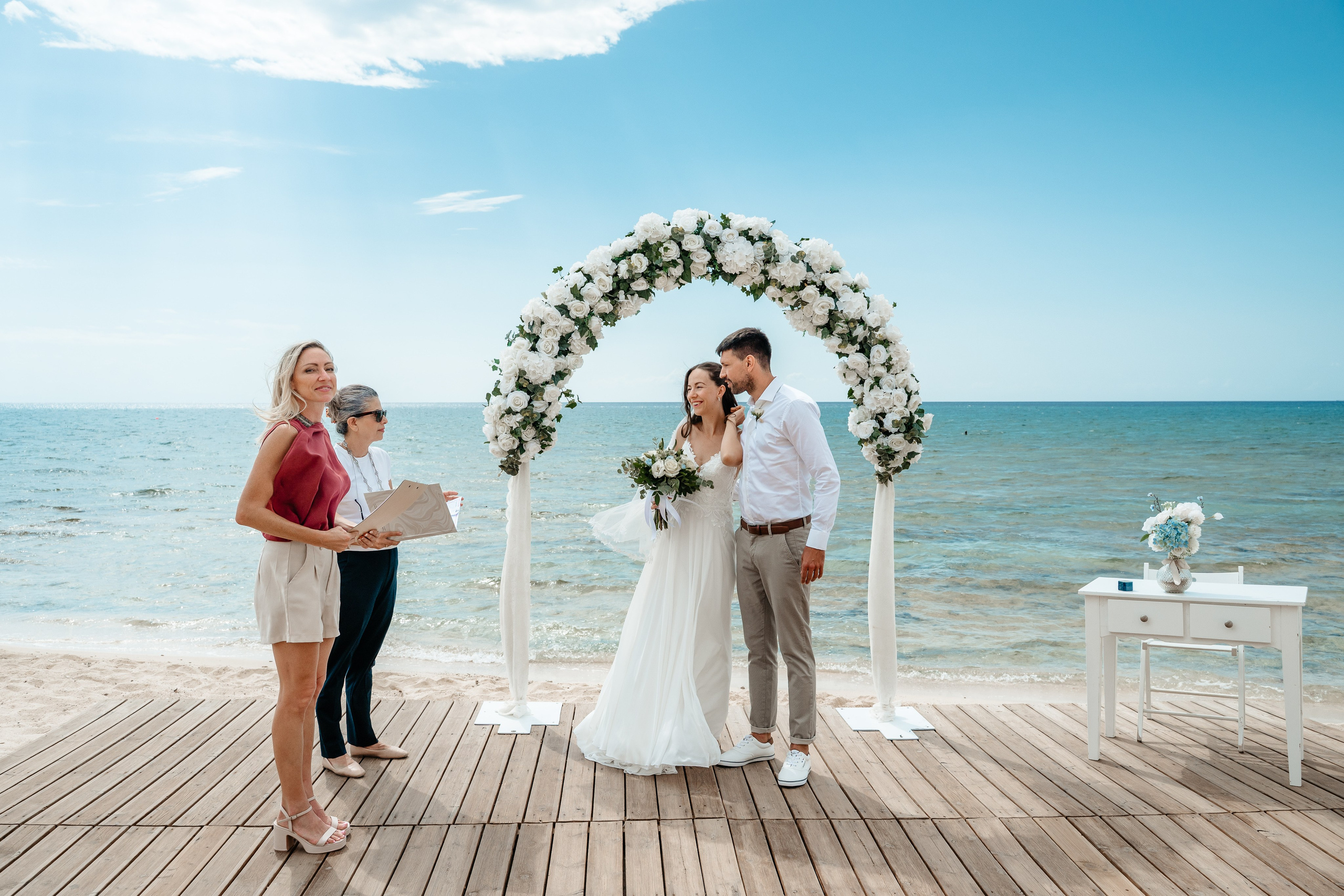 Sirens beach ceremony. AdrianOltean.wfolio.pro