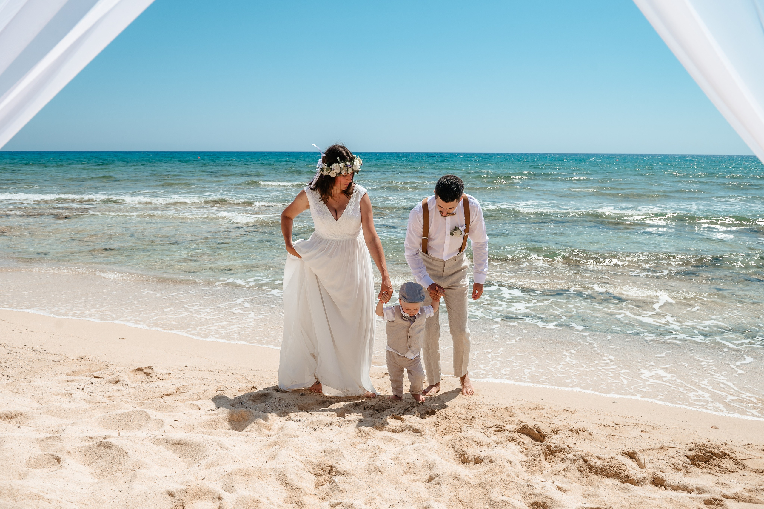 Sirens beach ceremony. AdrianOltean.wfolio.pro