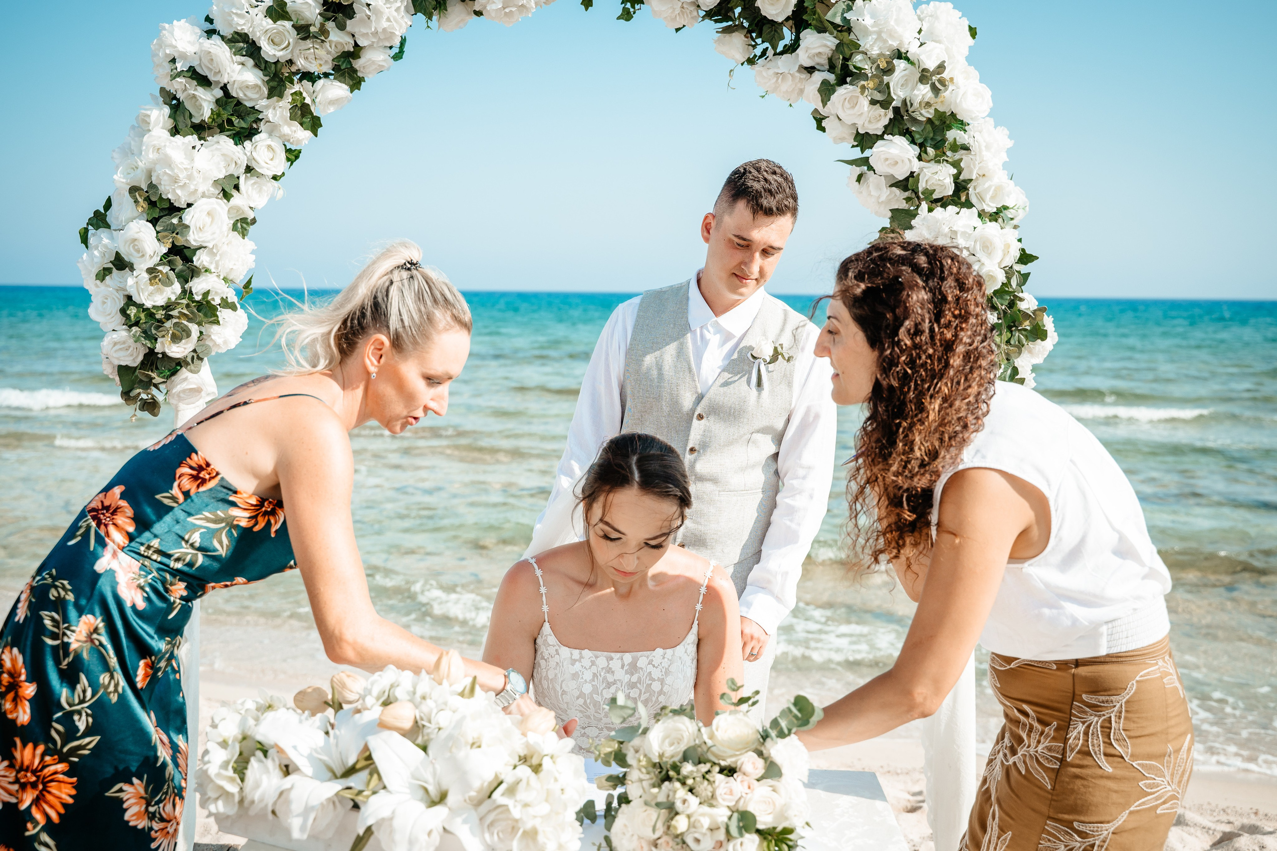 Sirens beach ceremony. AdrianOltean.wfolio.pro