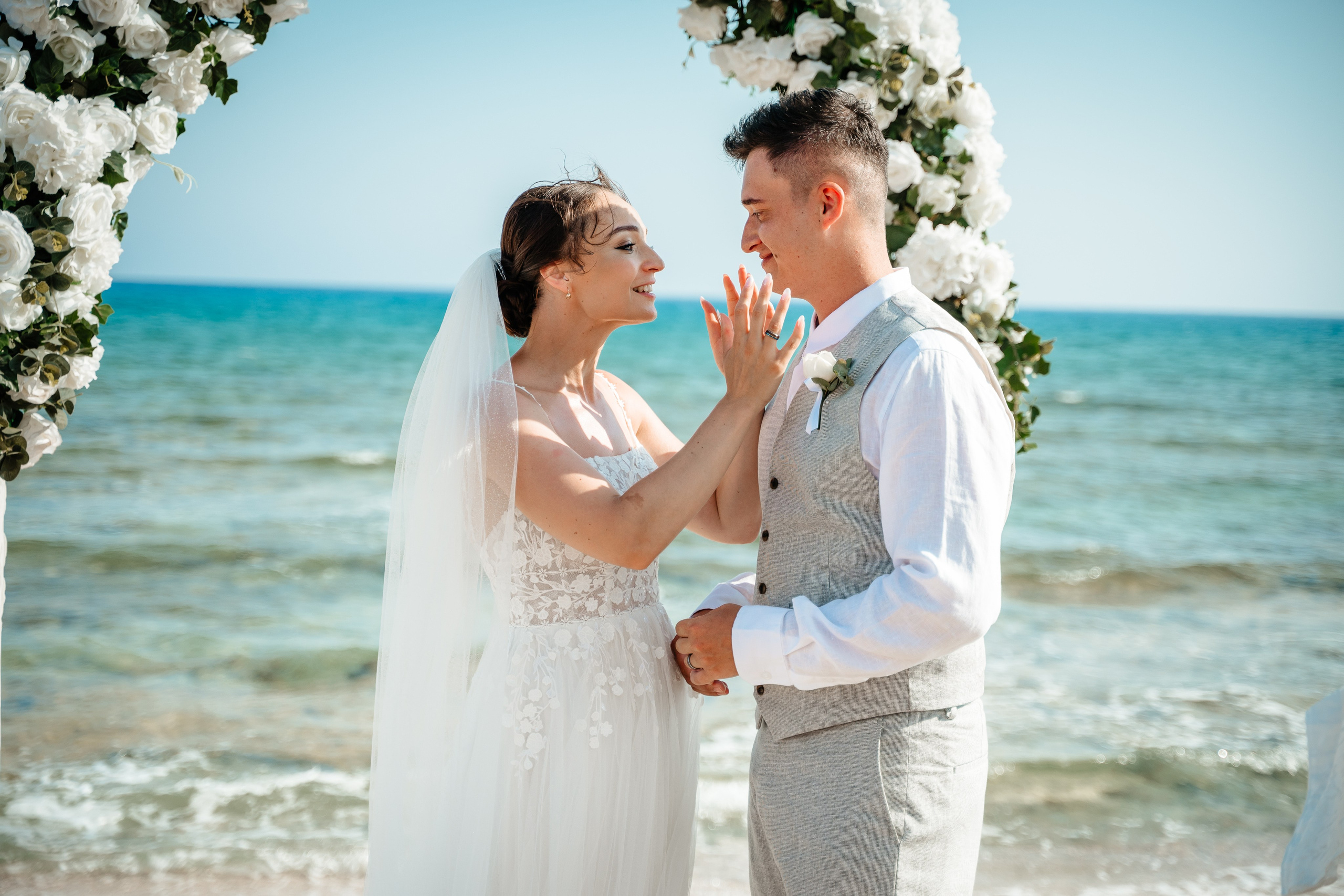 Sirens beach ceremony. AdrianOltean.wfolio.pro