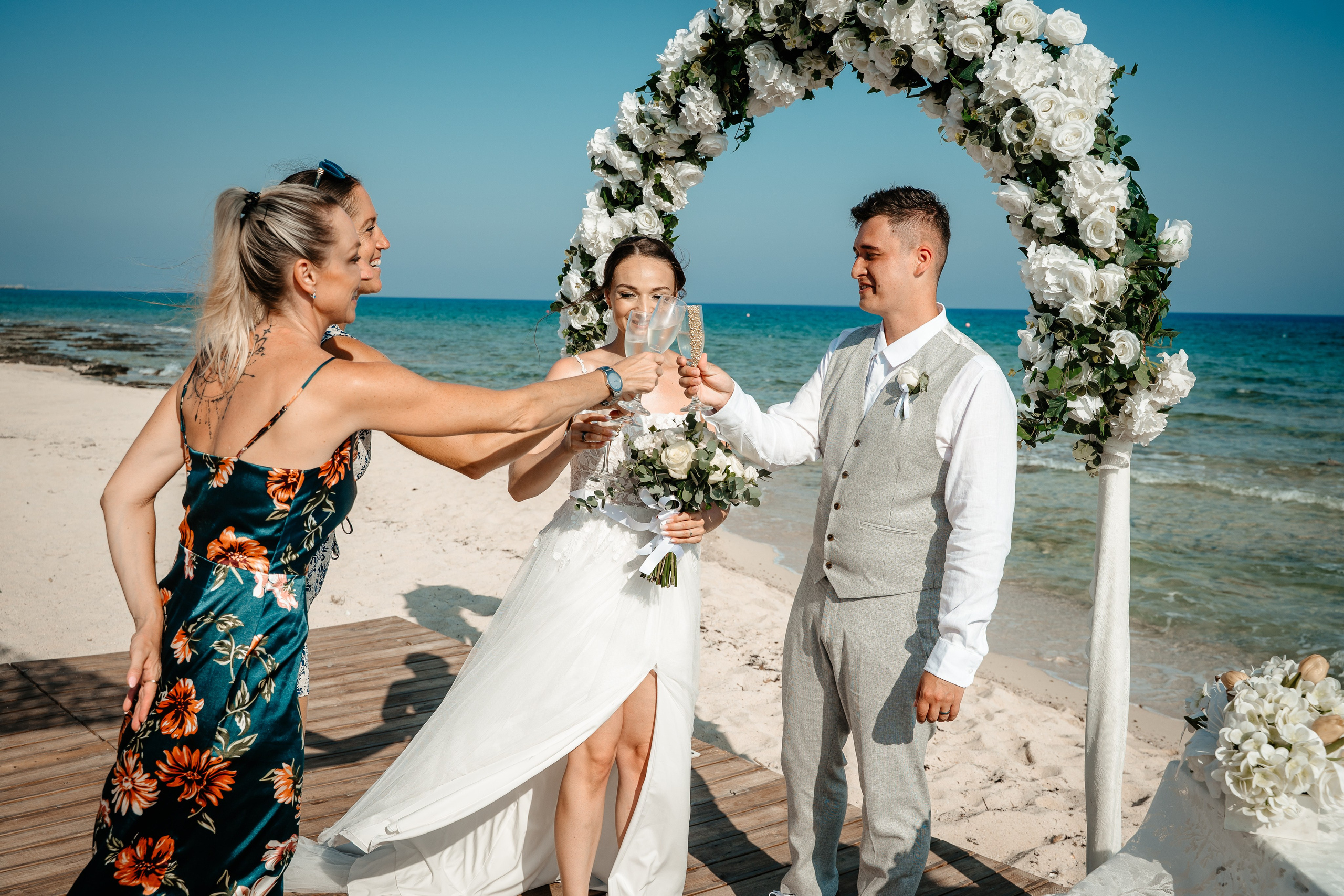 Sirens beach ceremony. AdrianOltean.wfolio.pro