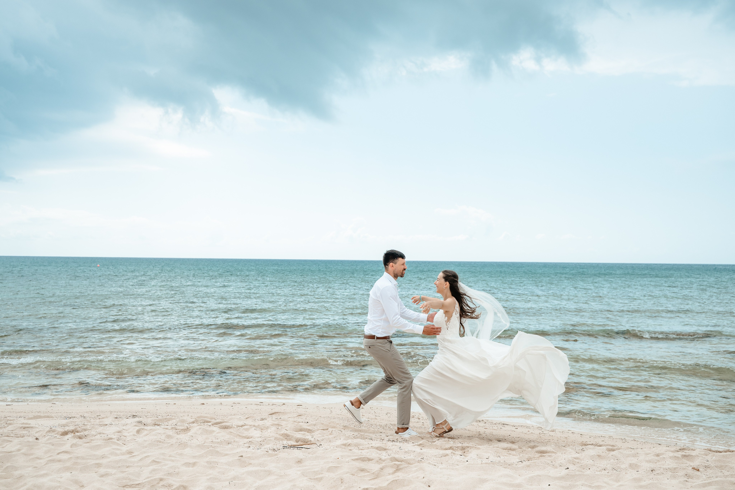 Sirens beach ceremony. AdrianOltean.wfolio.pro